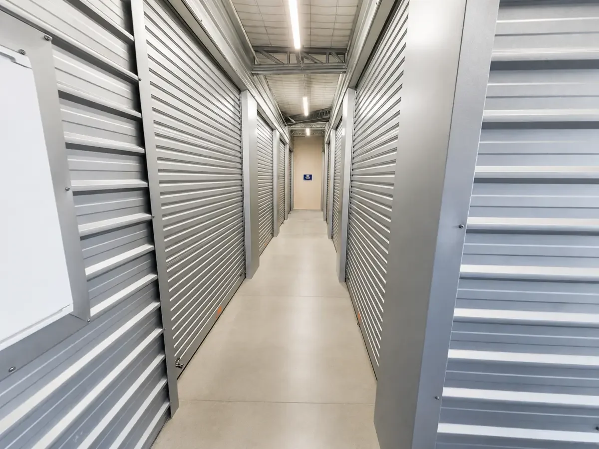 Clean indoor storage-unit corridor at Myt4you Storage Ravenswood providing convenient access when moving house.