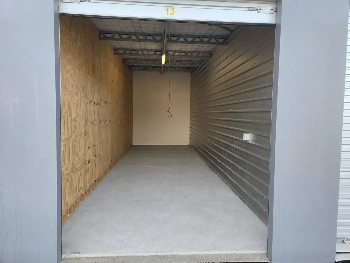Empty 29.1 m² extra-large storage unit with drive-up access at Myt4you Storage in North Canterbury