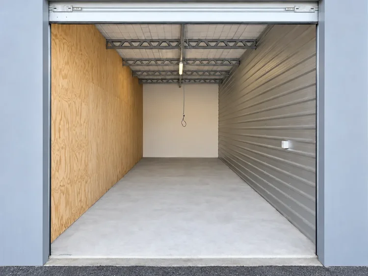 Open 29.1 square metre drive-up storage unit at Myt4you Storage Ravenswood