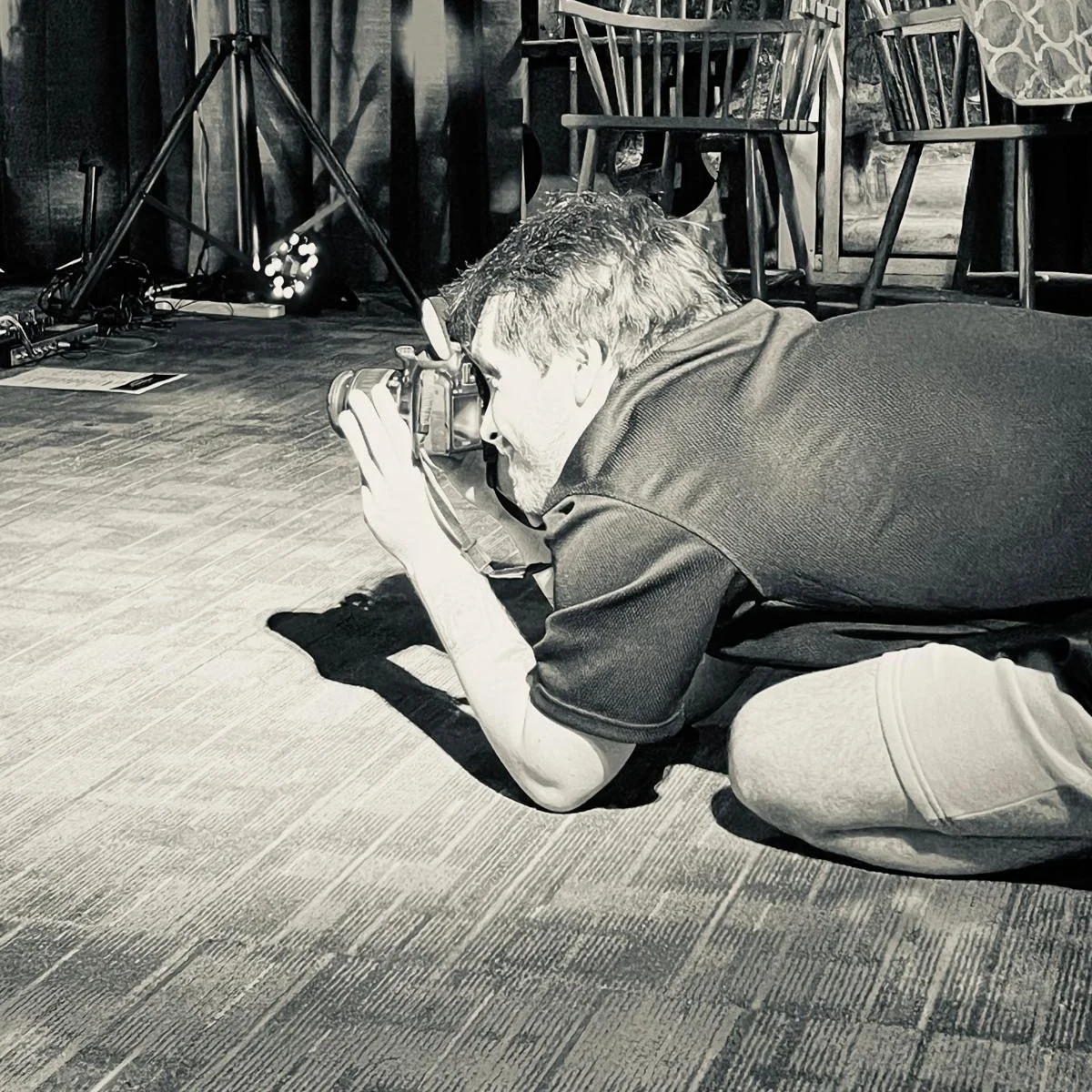 The busiest member of the band, nathan runs the sound and now helps with the photography while the rest of us are having fun! 

We have lots of photos from out last gig thanks to Nathan , Tracy and Janice!