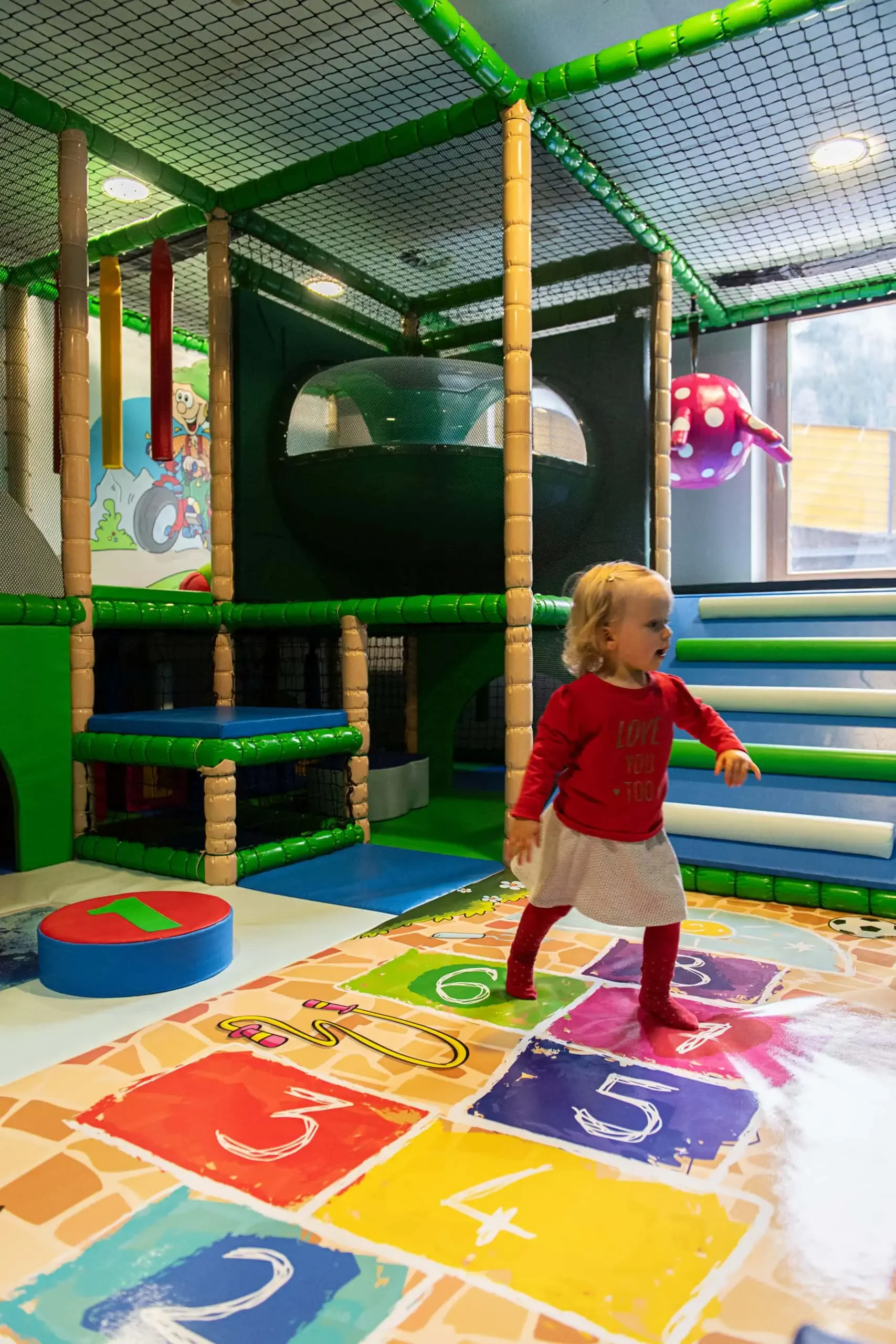 Kinderclub-Soft-Play-Kleinkinder-scaled.webp