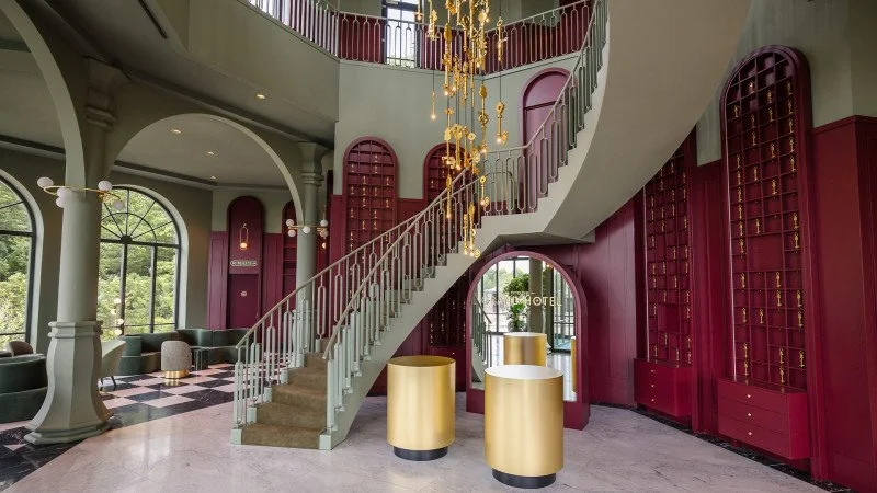 800_eftelinggrandhotel-lobby-1.jpg
