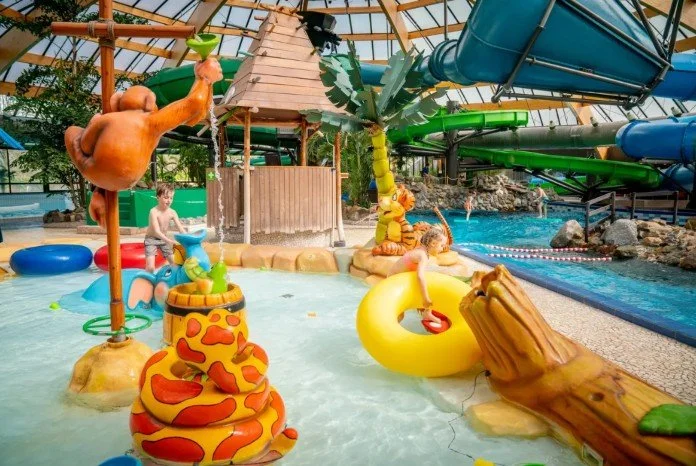 10x leukste kindvriendelijke vakantieparken voor de kerstvakantie (met indoor zwembad + speelparadijs)