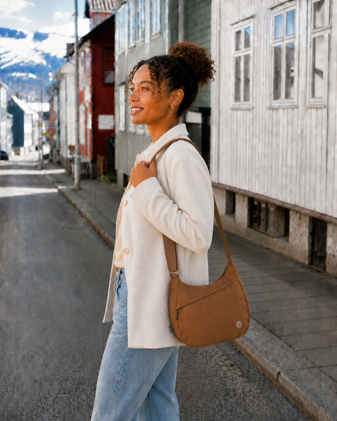 Ebba Crossbody