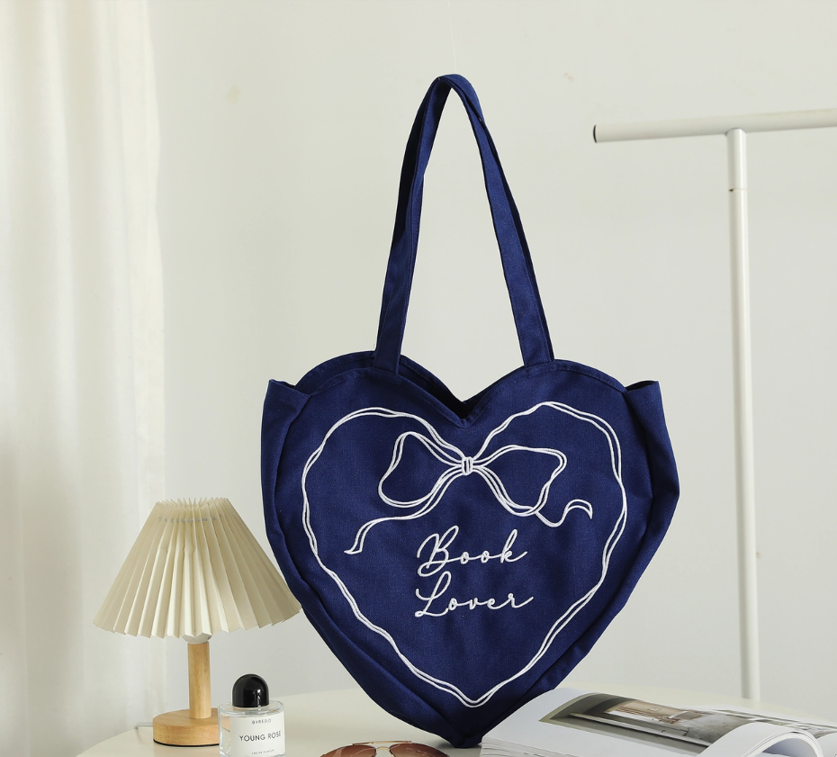 blue heart tote.png