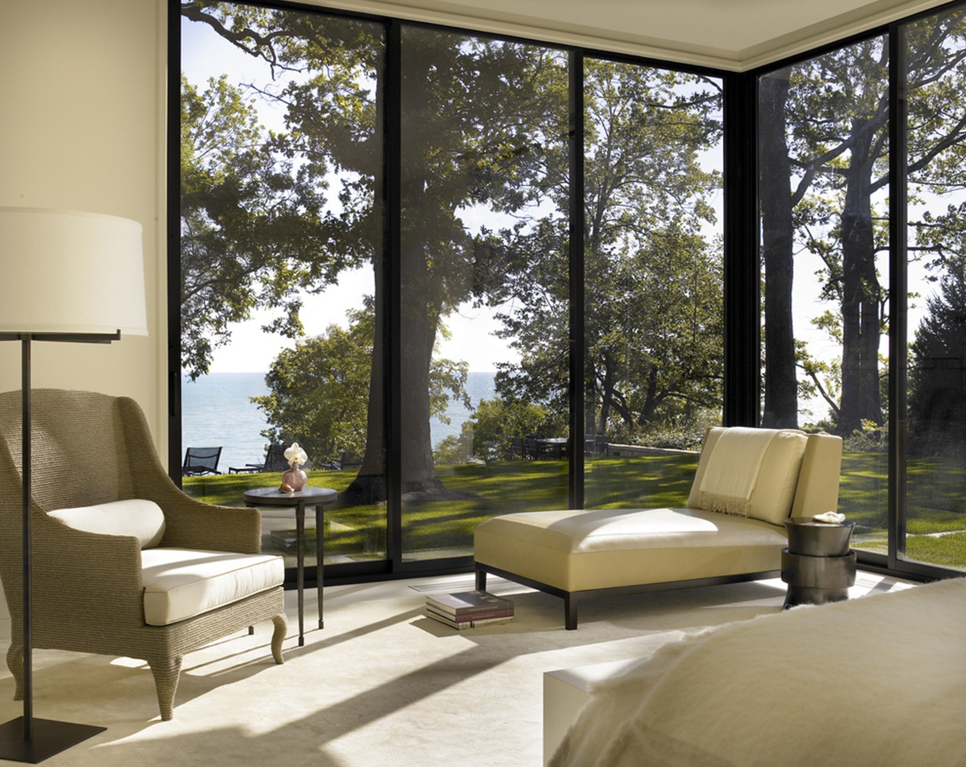 Premiere-Systems-Modern-Lakefront-7.jpg