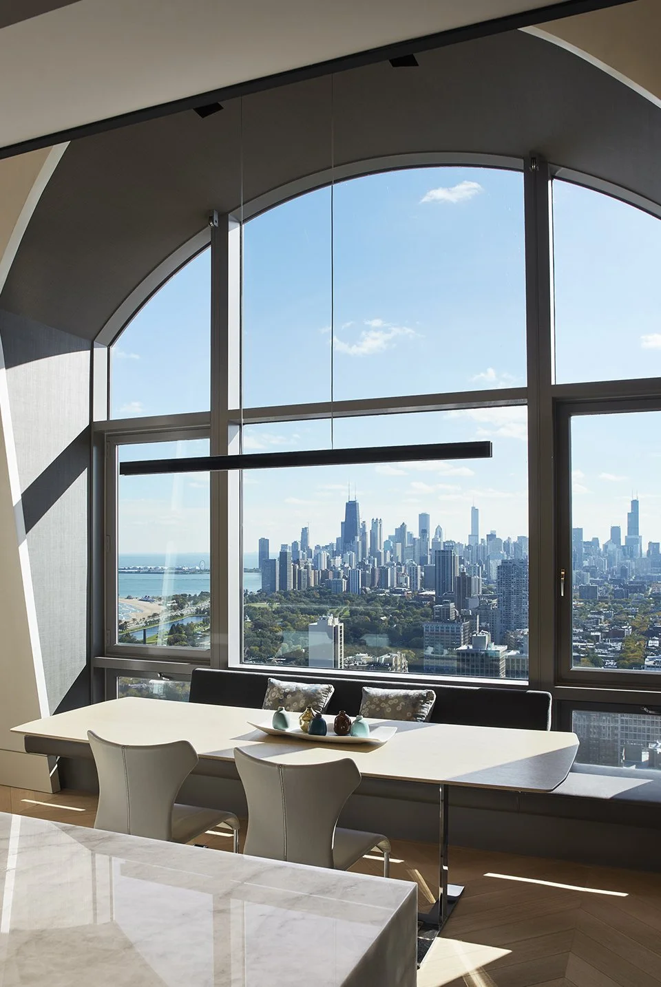 Premiere-Systems-Lakeview-Penthouse-25.jpg