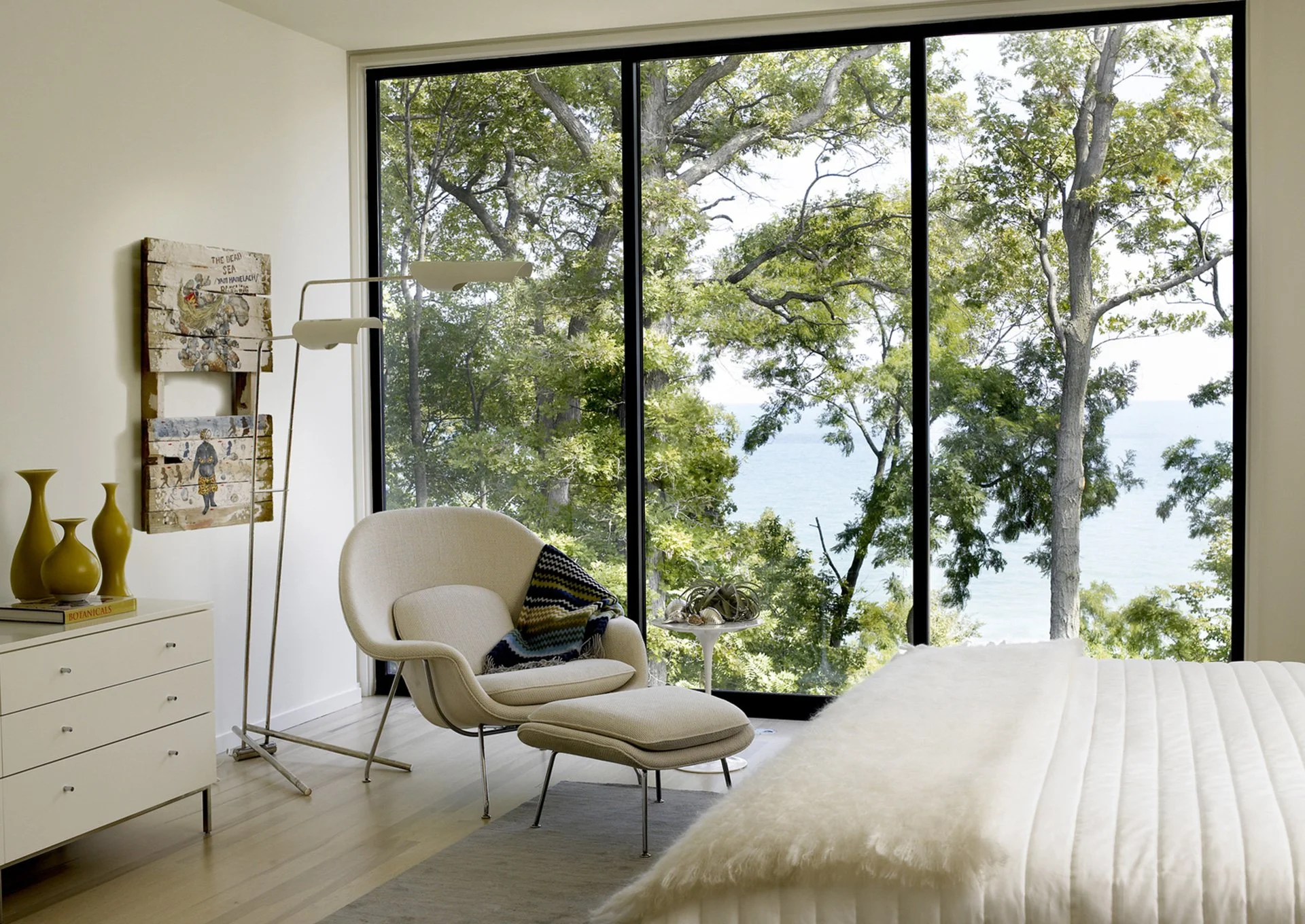 Premiere-Systems-Modern-Lakefront-5.jpg