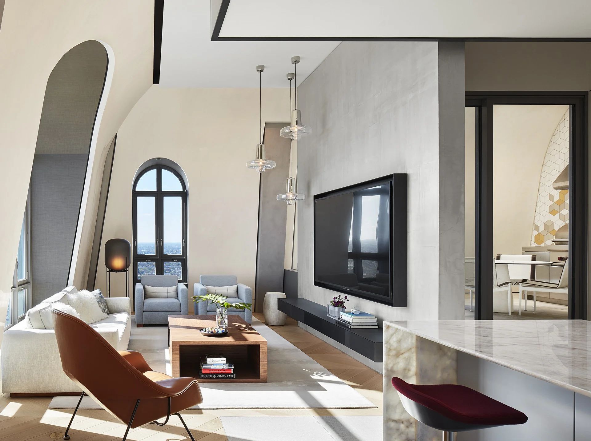Lakeview Penthouse – Award Winning