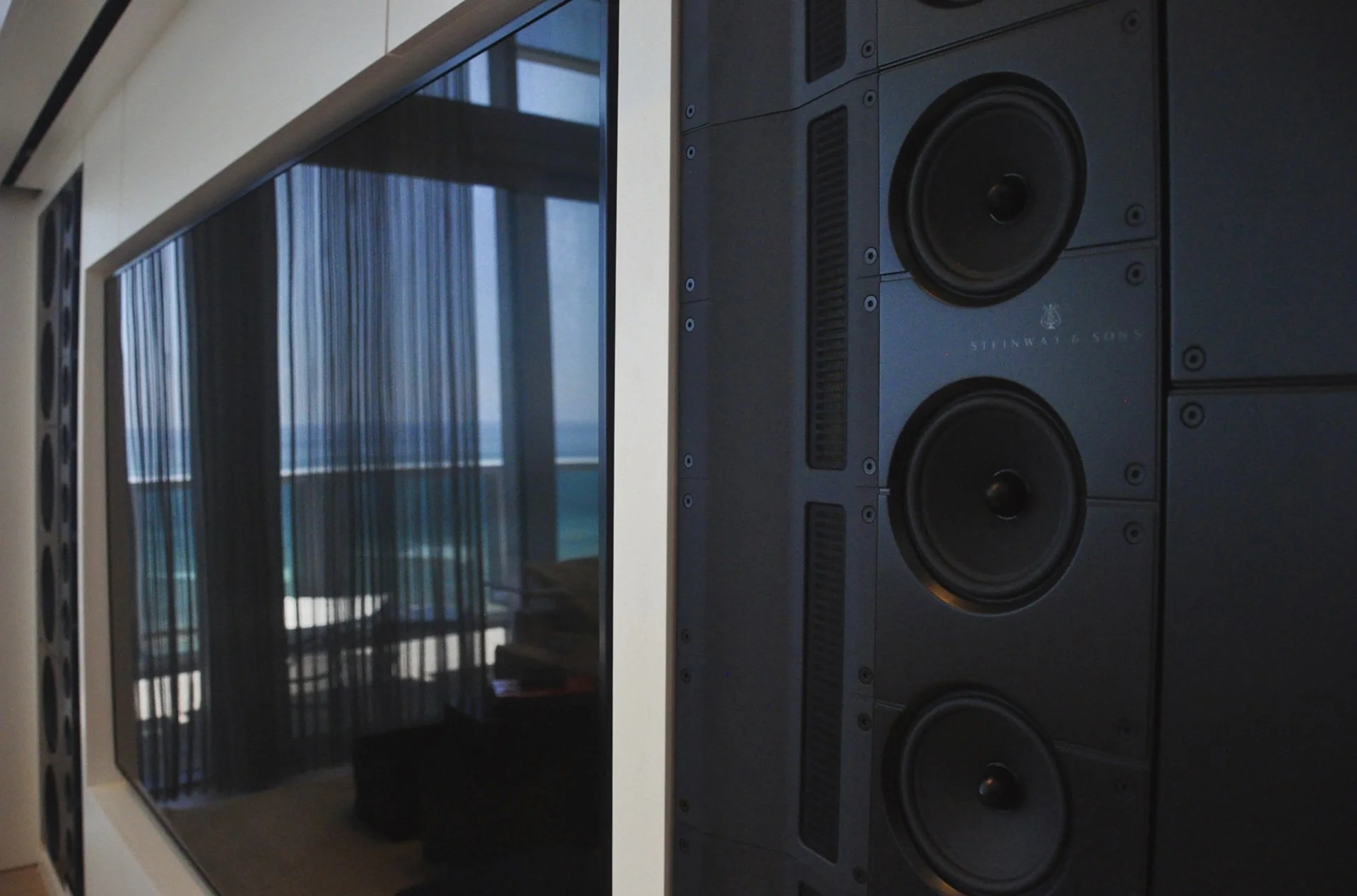 Premiere-Systems-Wall-of-Sound-2.jpg