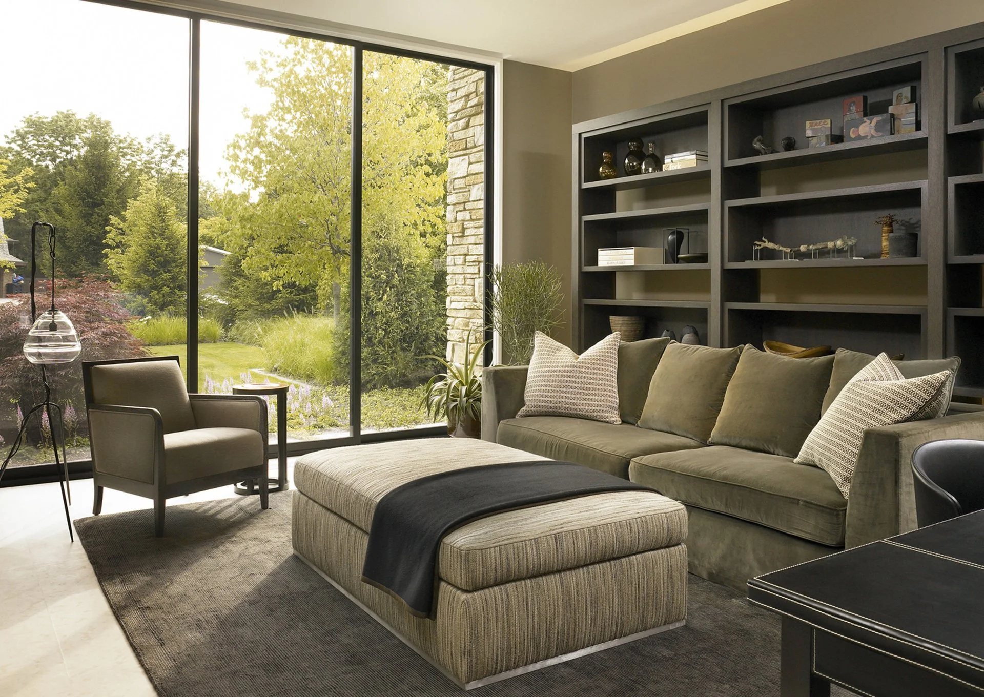 Premiere-Systems-Modern-Lakefront-9.jpg