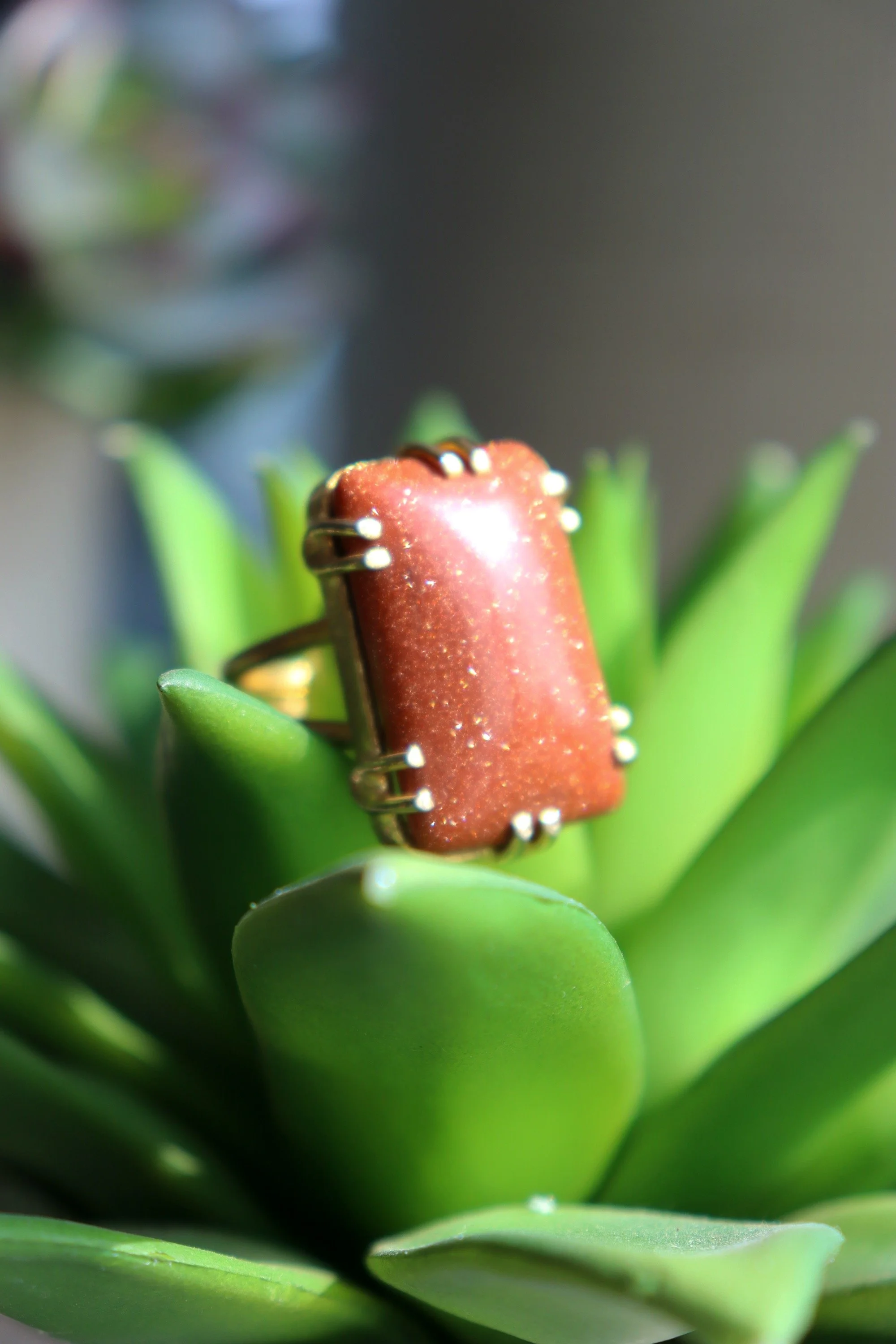 Red Goldstone Sharp-Edged Ring