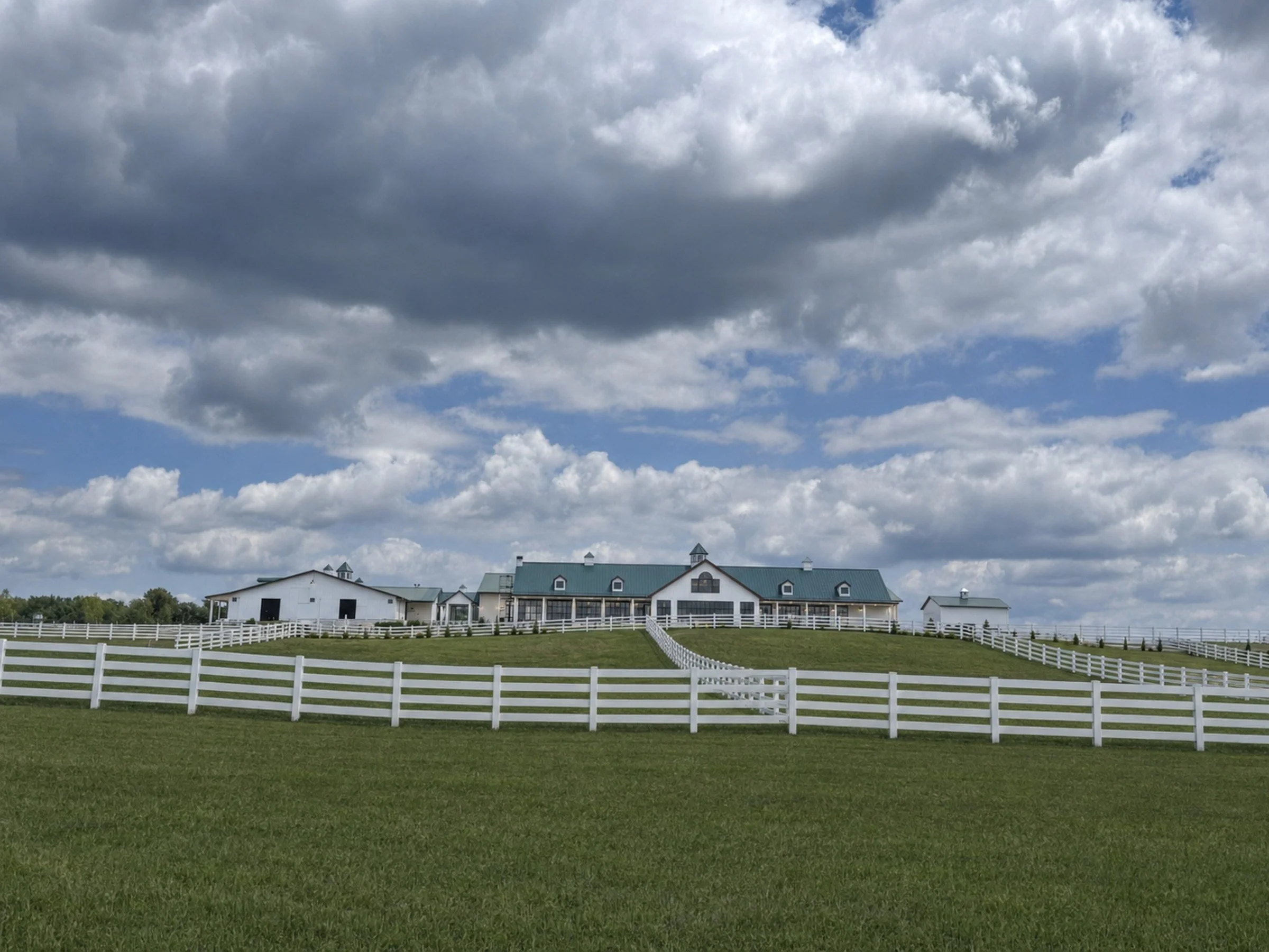 02-brush-row-farm-white-green-wedding-venue.jpg