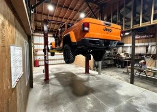 Sonny's Garage Picture 1.jpeg