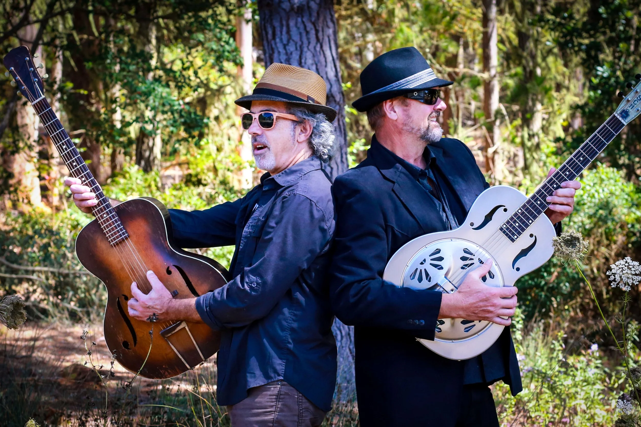 LIVE MUSIC NIght / Howling Wolves