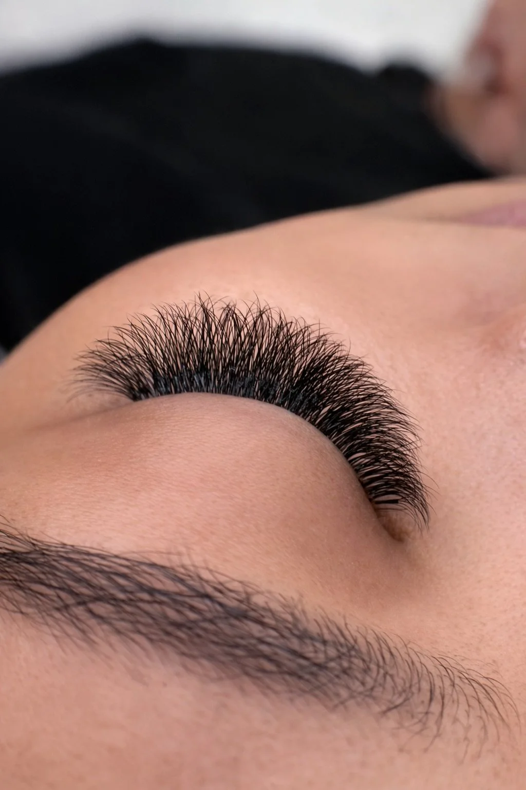 Wimpernverlängerung bei Luna Beauty in Bergdietikon