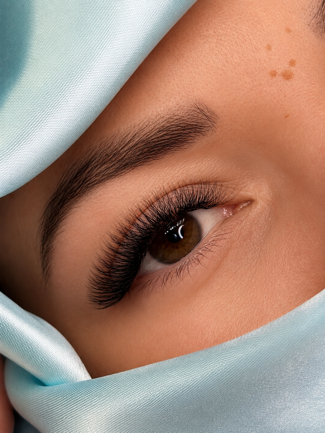 Wimpernverlängerung bei Luna Beauty in Bergdietikon