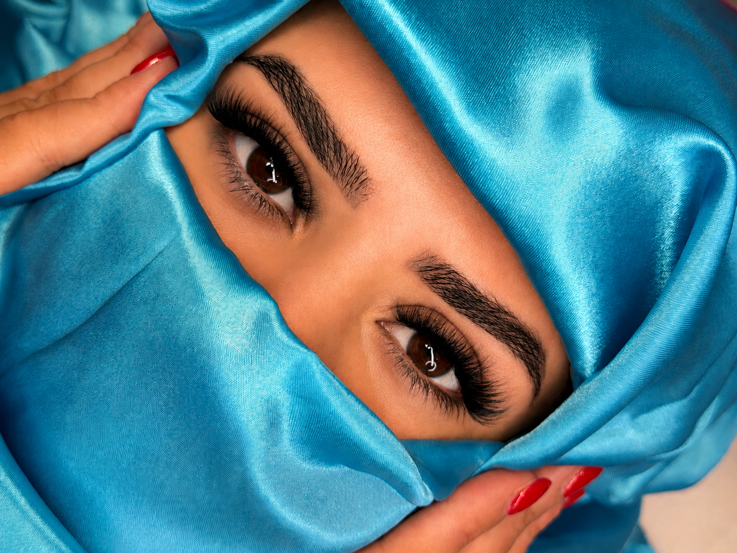 Wimpernverlängerung bei Luna Beauty in Bergdietikon