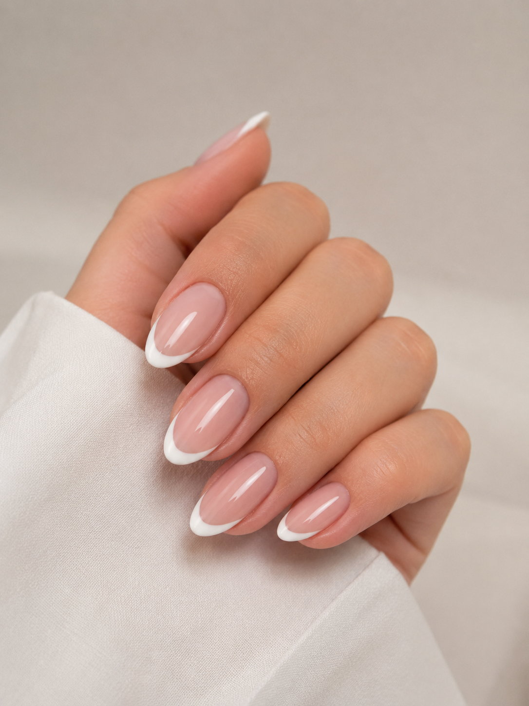 Gelnägel bei Luna Beauty in Bergdietikon