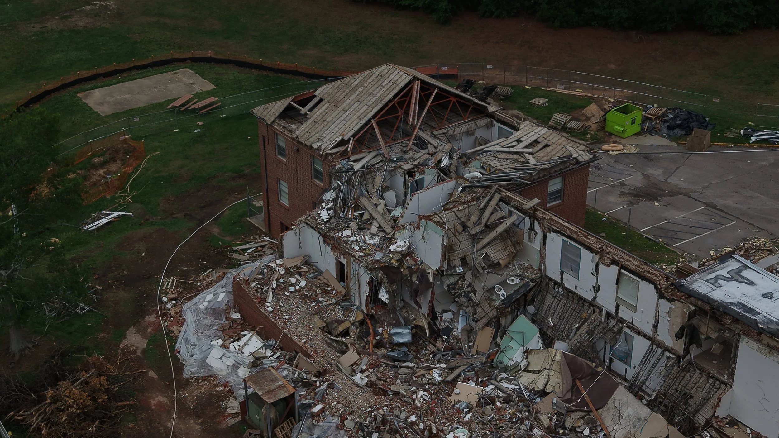 dji_fly_20260523_163230_0005_1779667870937_photo.jpeg