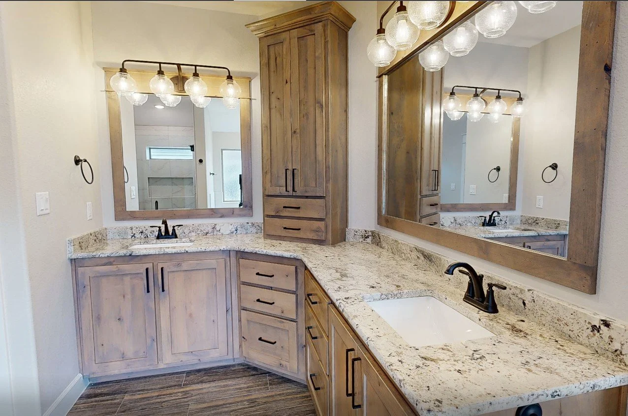 Master Bath.jpg