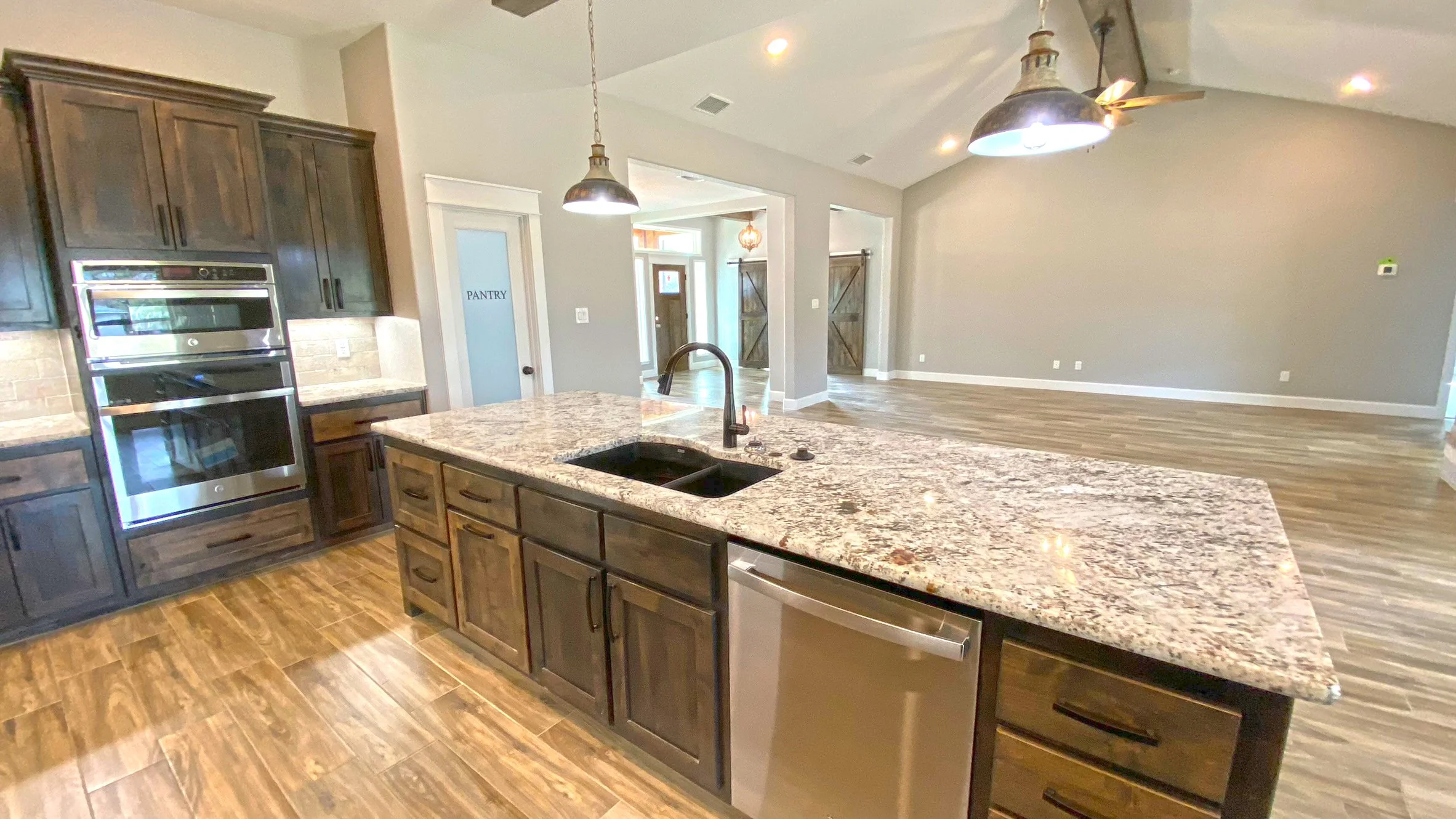 kitchen3.jpg