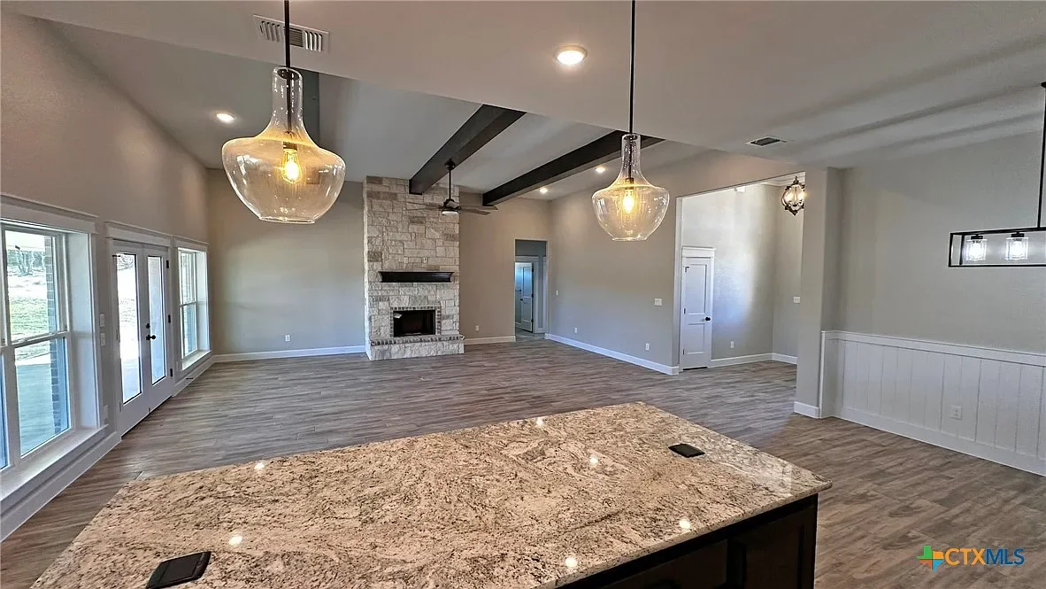 Kitchen Island.webp