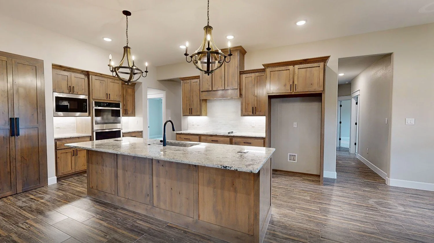 Kitchen 3.jpg
