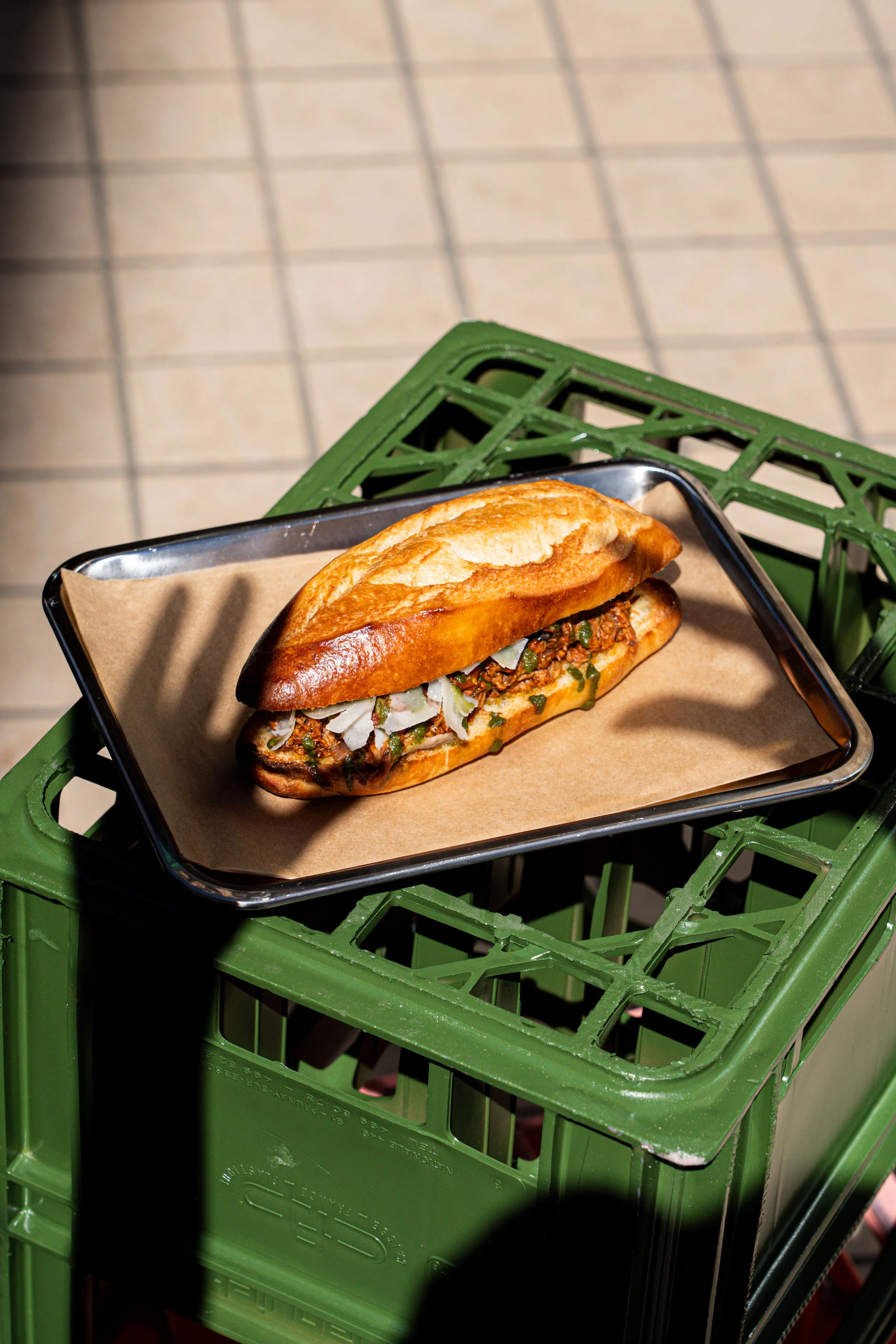 Un sandwich dans un pain fait-maison