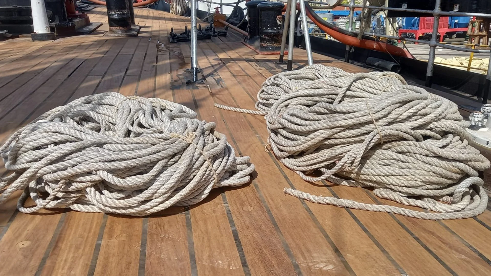 Navio Escola Sagres: A Expertise da Teka Náutica na Revitalização de Elementos Estruturais em Madeira de Kambala