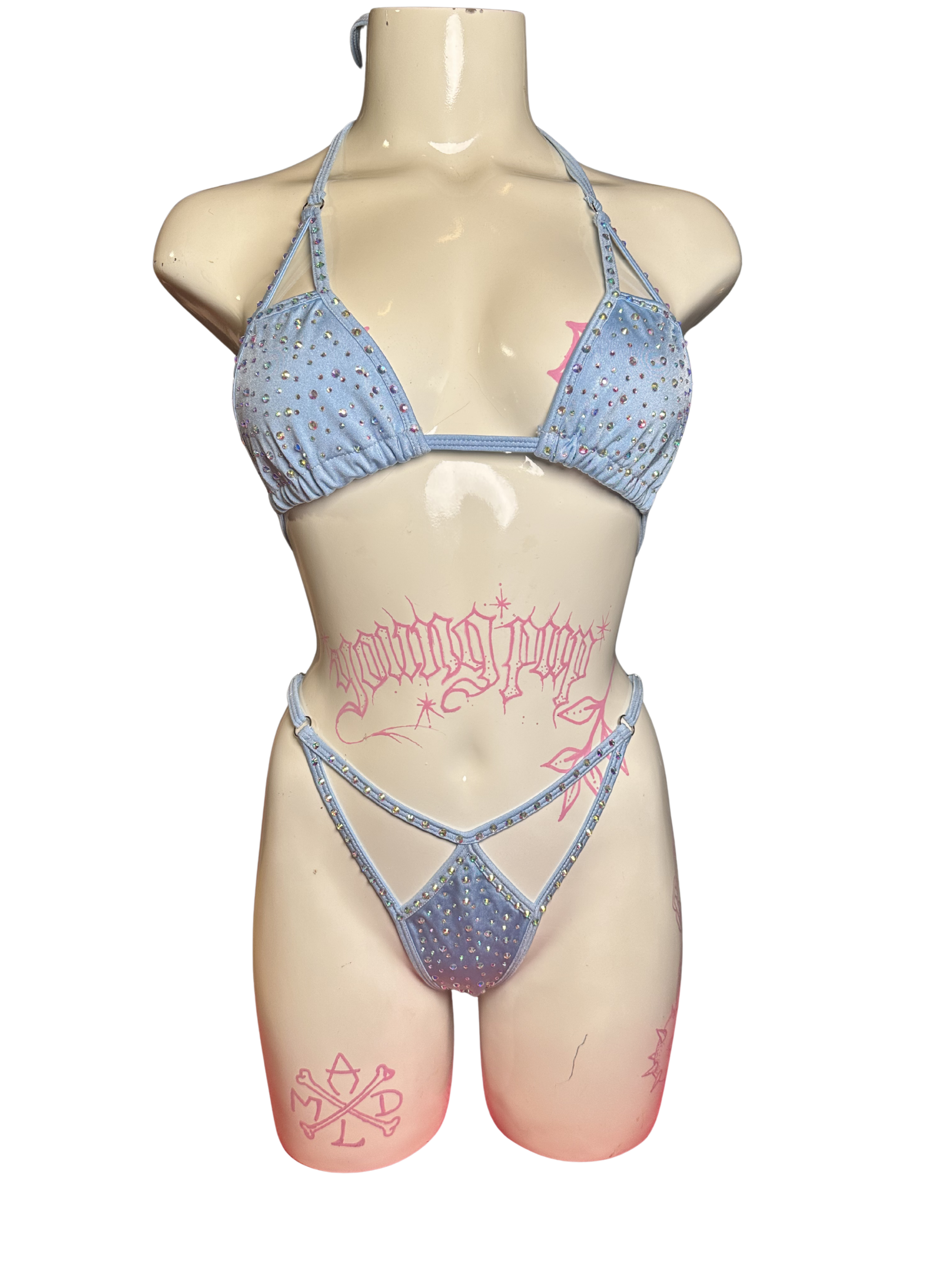 showgirl bbblue mannequin(1).png