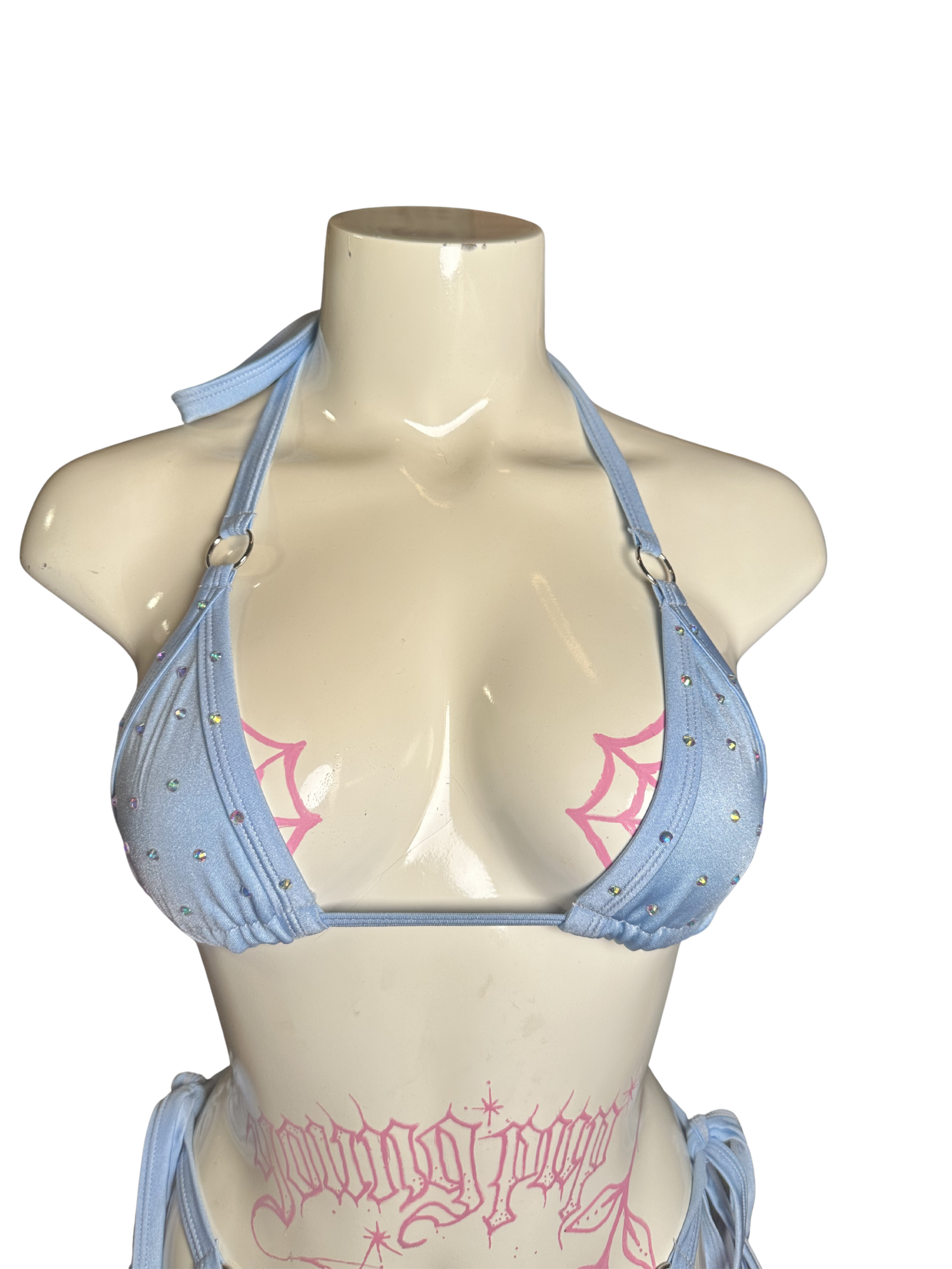 roxie baby blue top.png