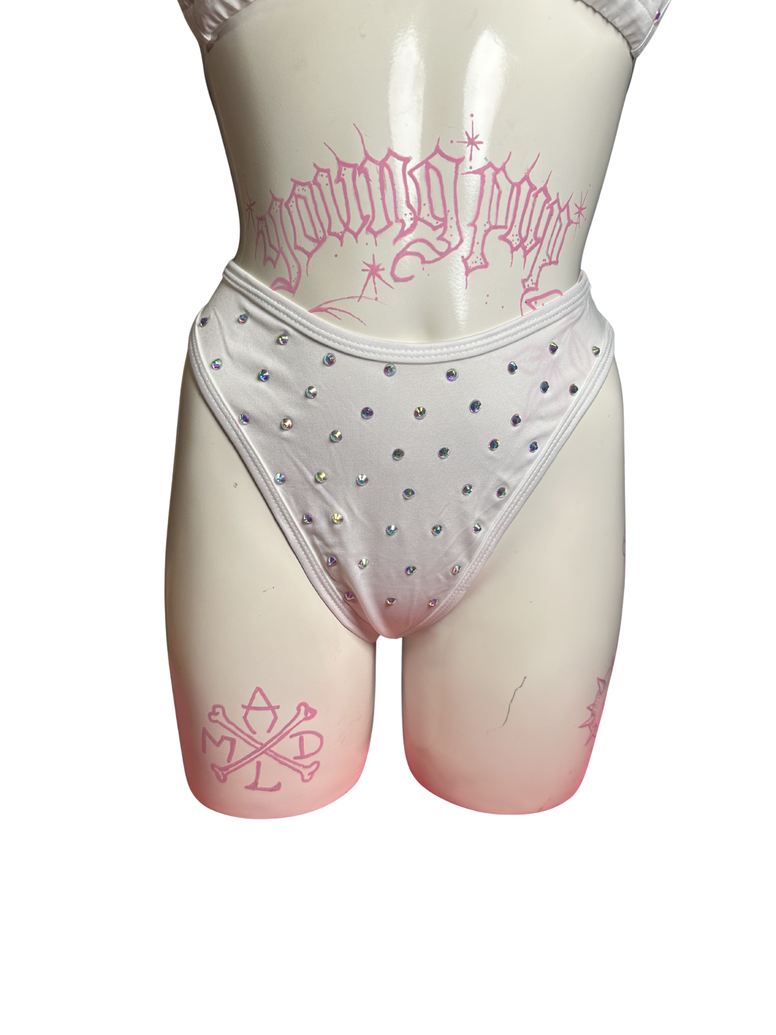 venus white highwaisted bottom mannequin.png