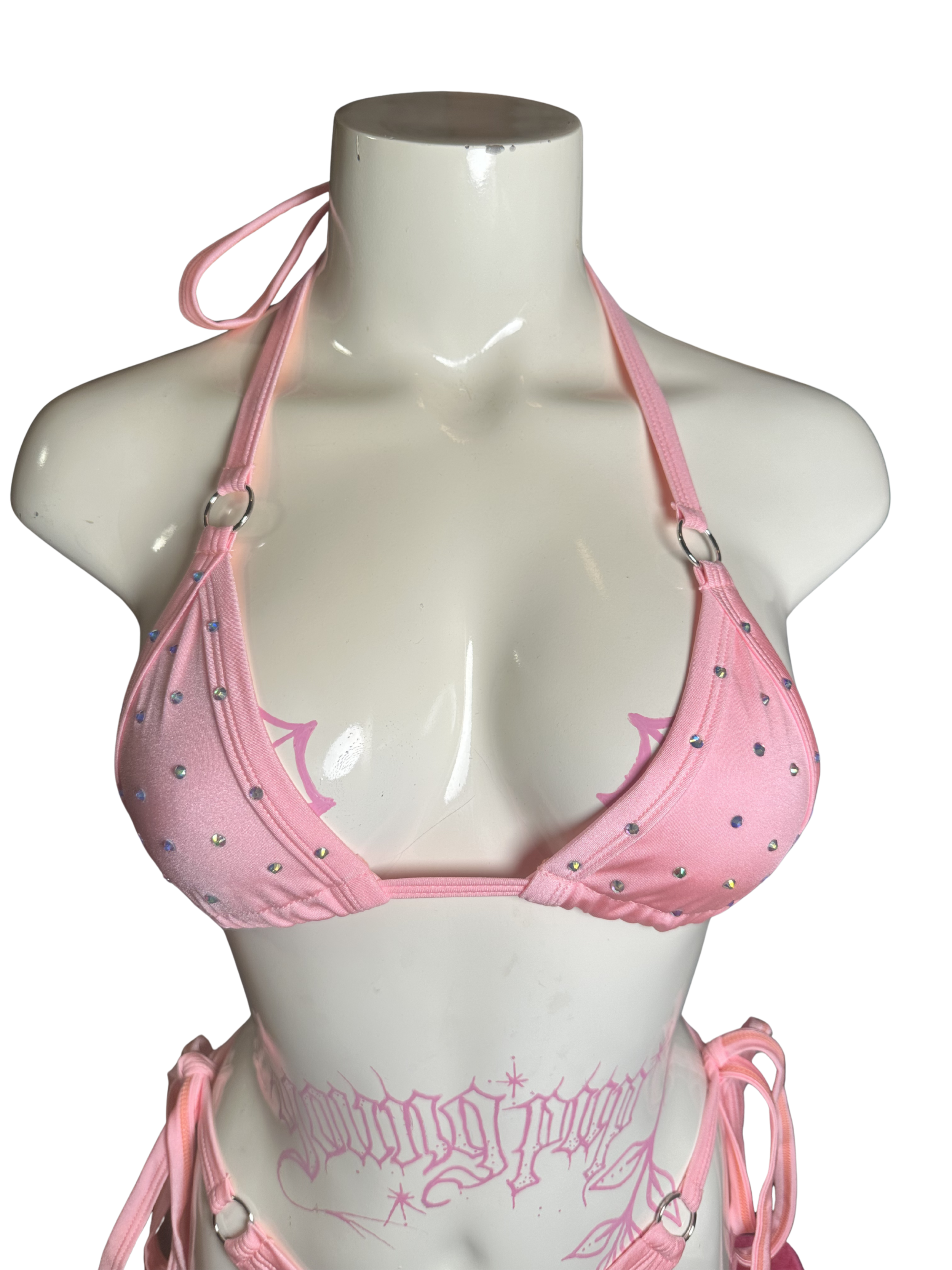 roxie baby pink top mannequin.png