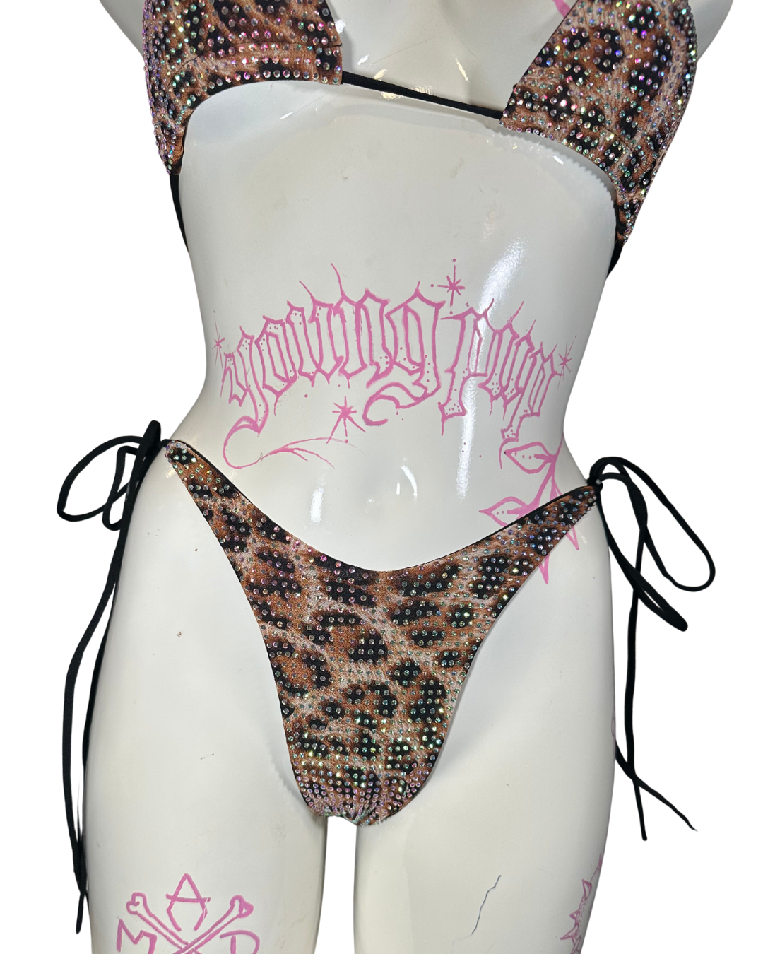 Bigcat front mannequin 2.png