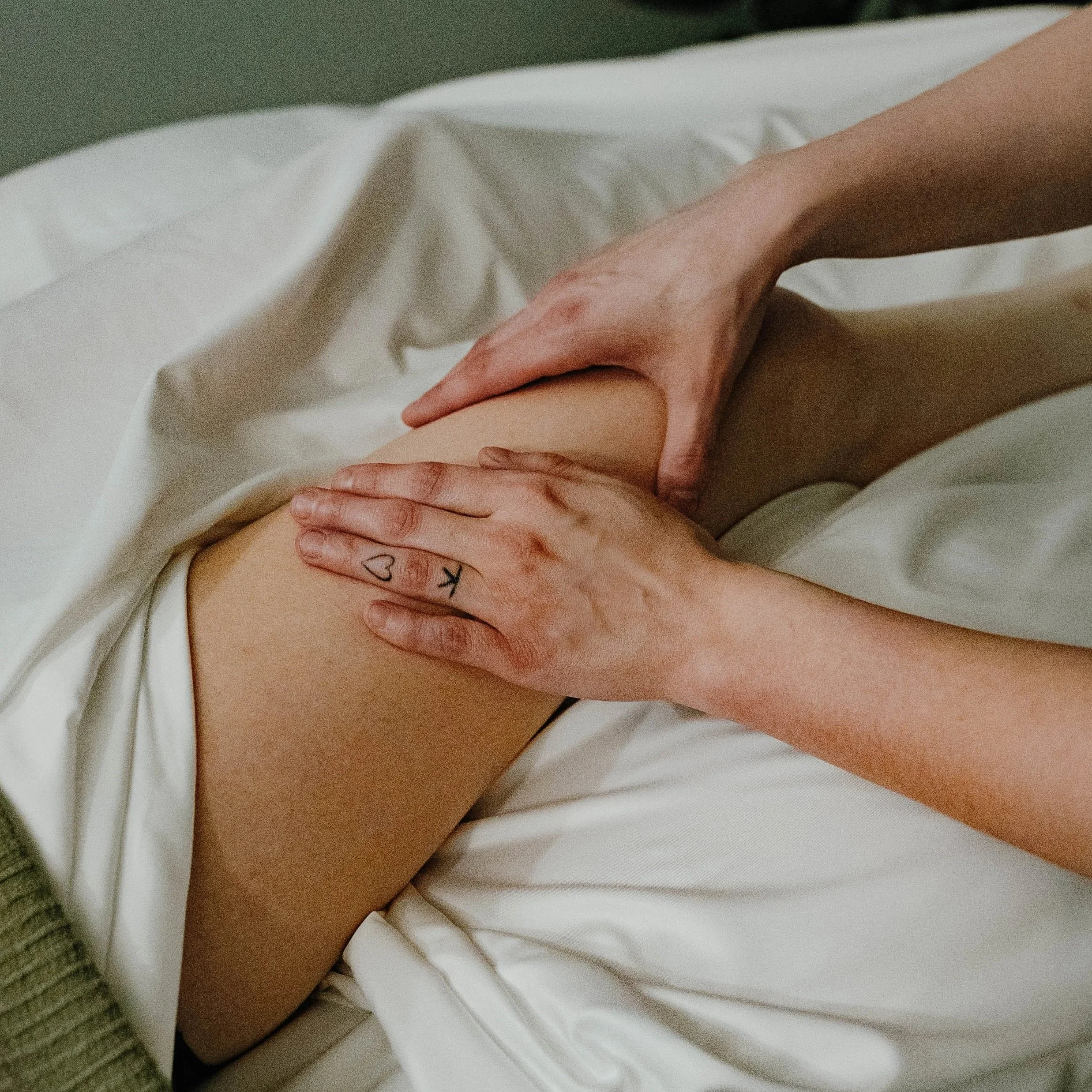 Kate-Lynn McKenzie Edmonton Vodder Manual Lymphatic Drainage  Oncology Massage Therapeutic Massage Lymphedema Lipedema Lymphatic K-Taping Reduce Swelling Increase Mobility Relaxation