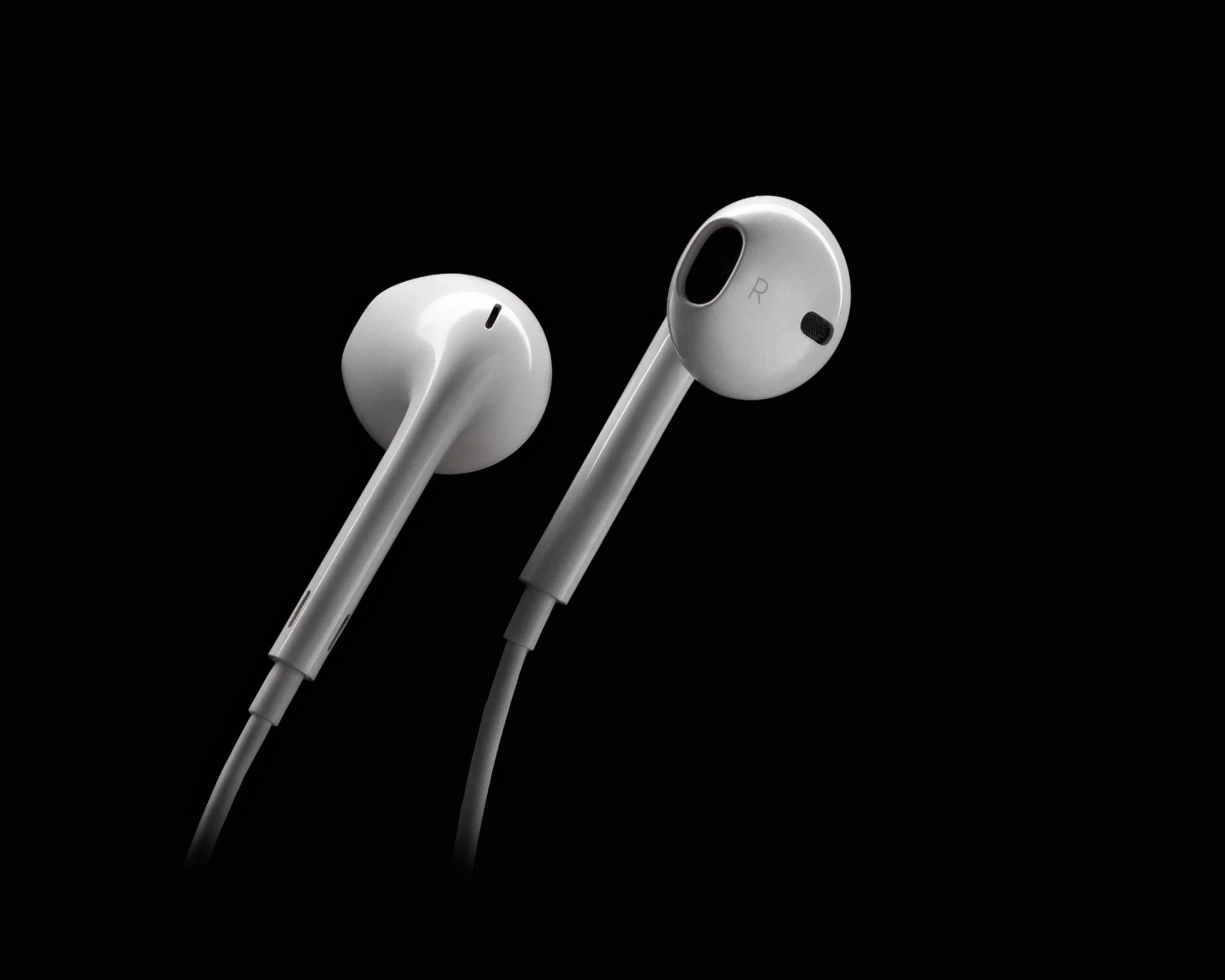 Earbuds-1.jpg