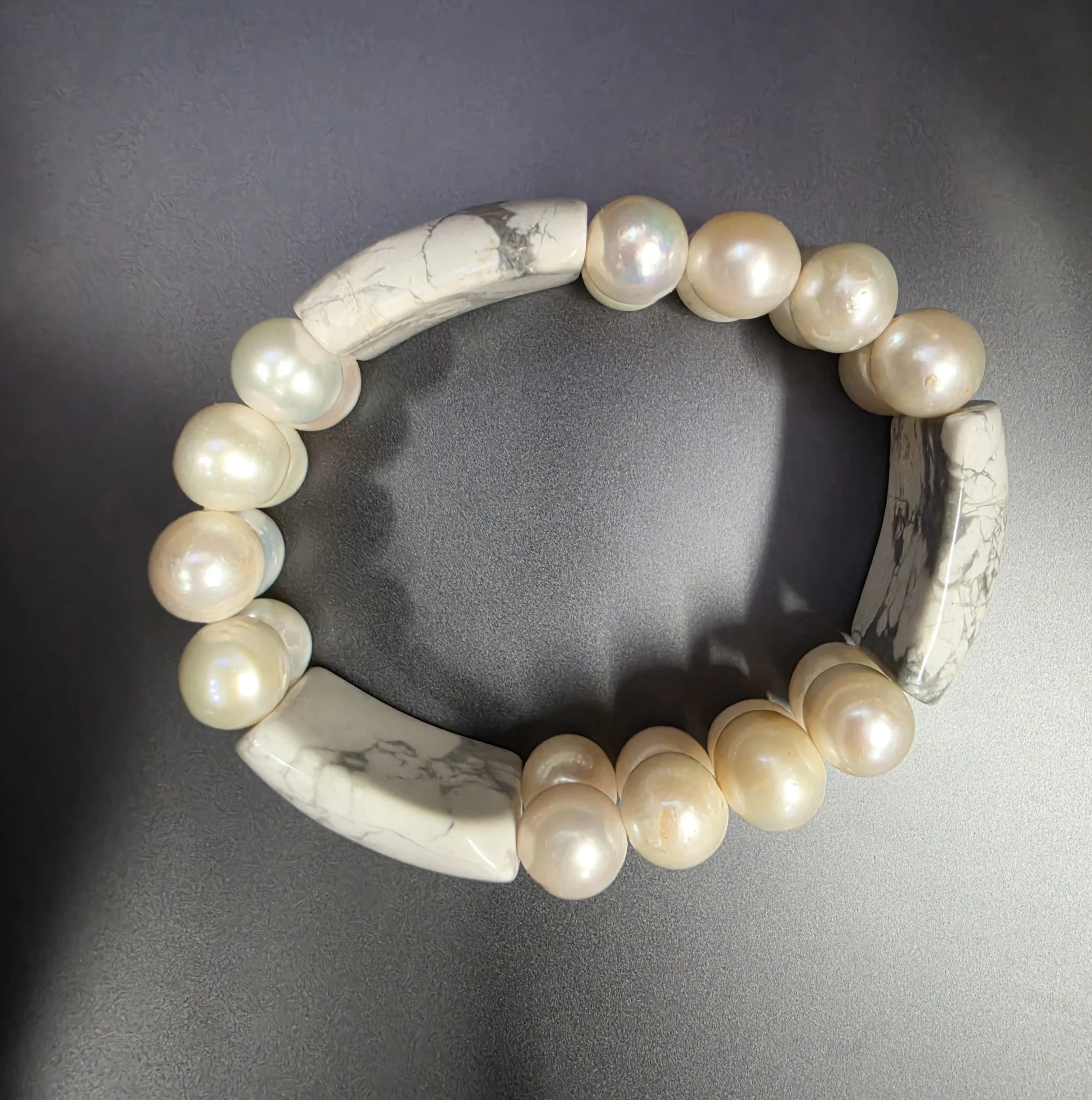 Howlite & Pearl Bracelet 2.jpg