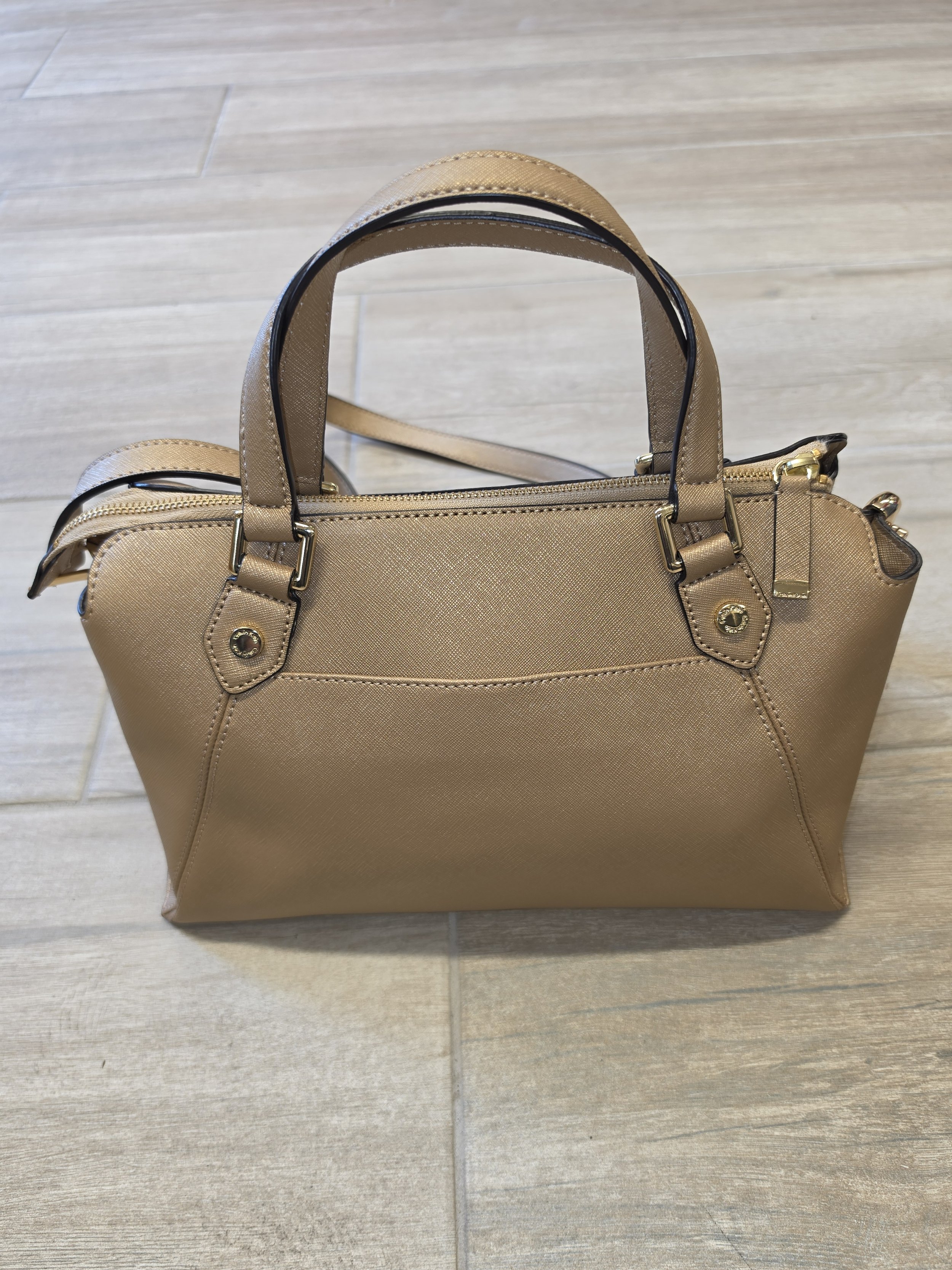 Calvin Kelin Crossbody Strap Handbag (2).jpg