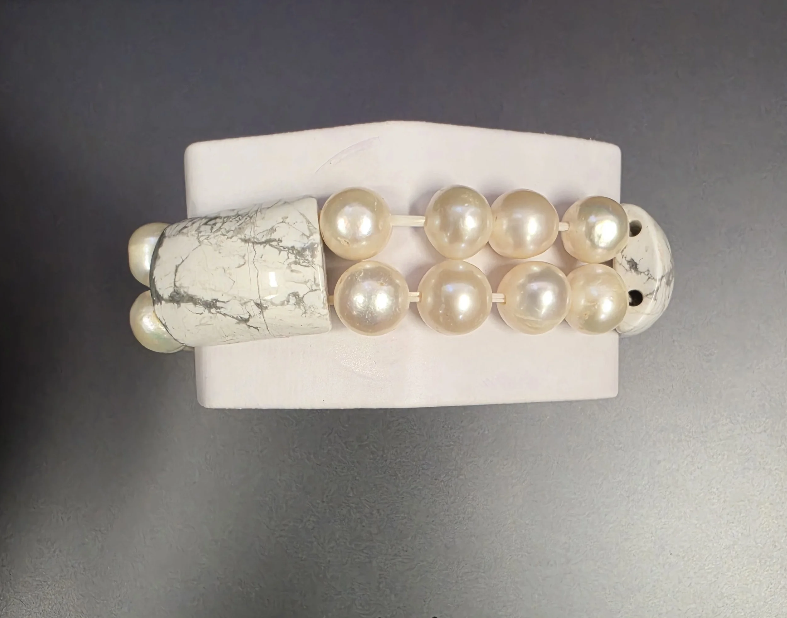 Howlite & Pearl Bracelet 3.jpg
