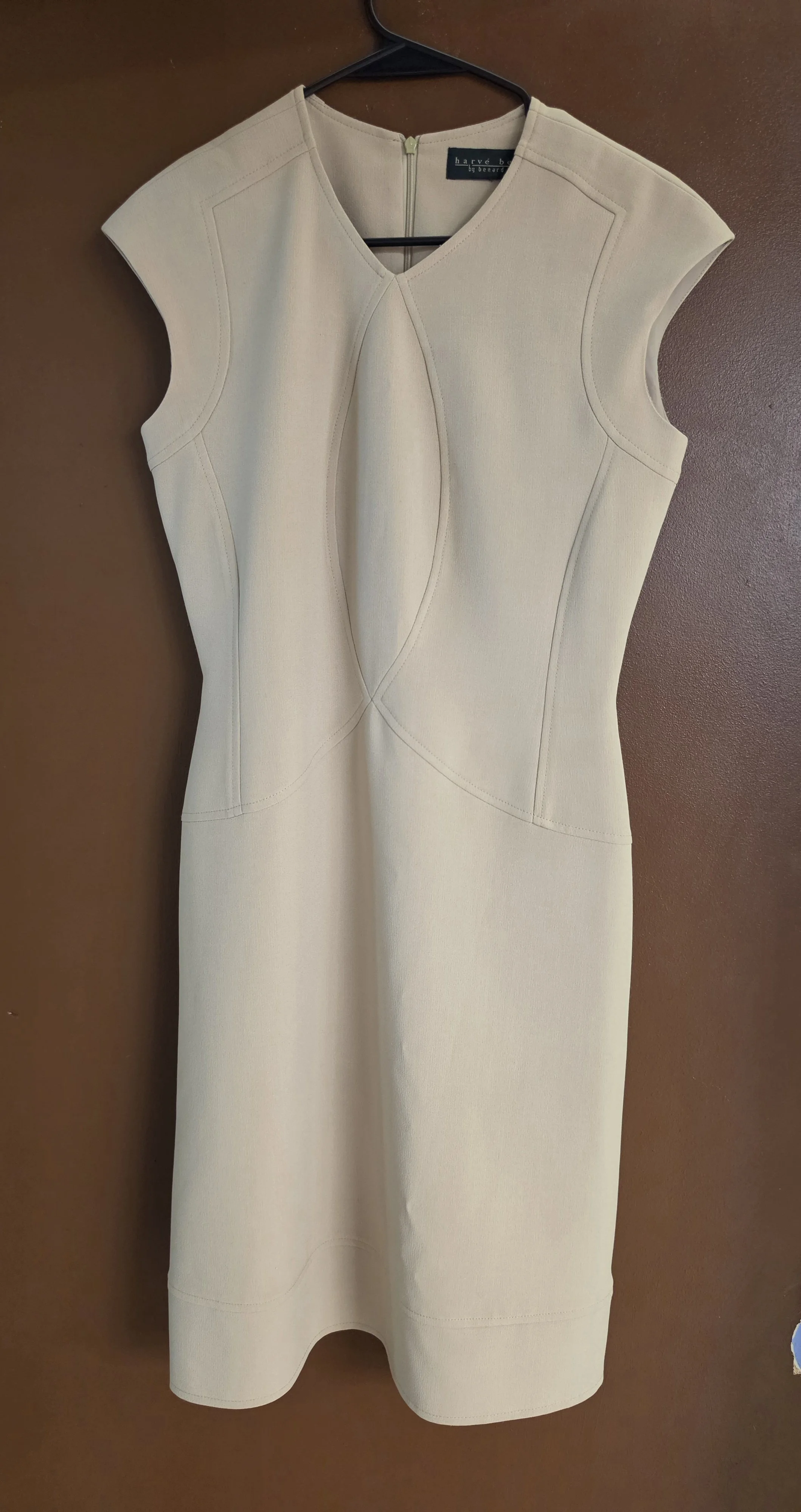 Harve Benard  Dress: Size M