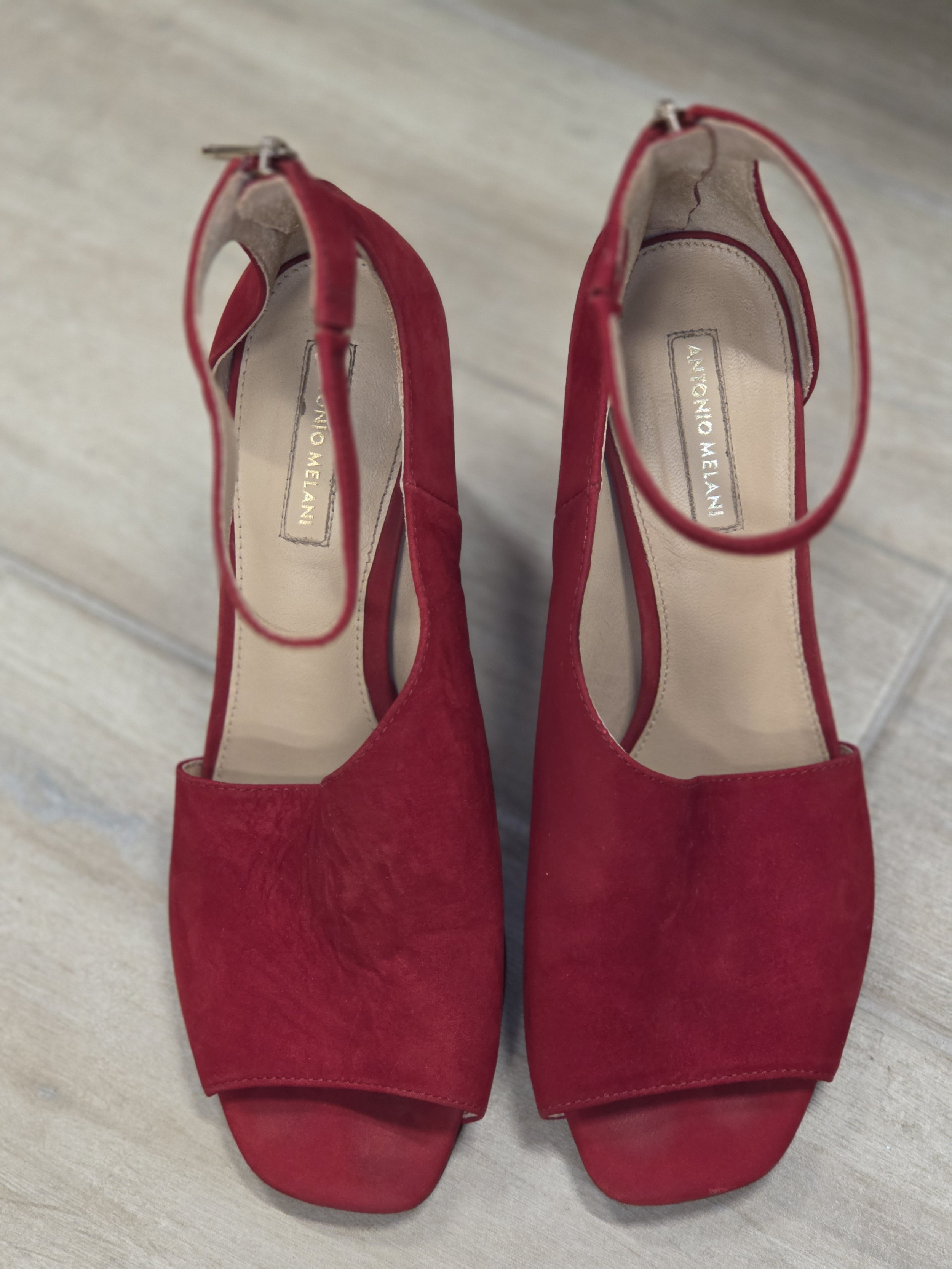 Antonio Melanie  shoe:Size  9.5