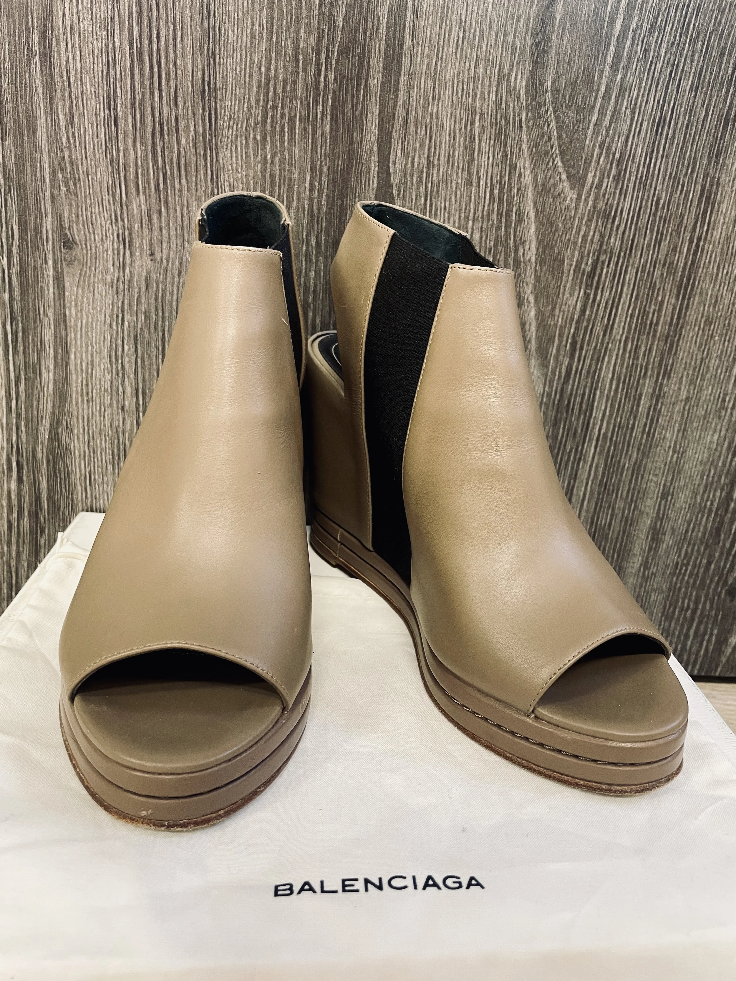 Balenciaga 