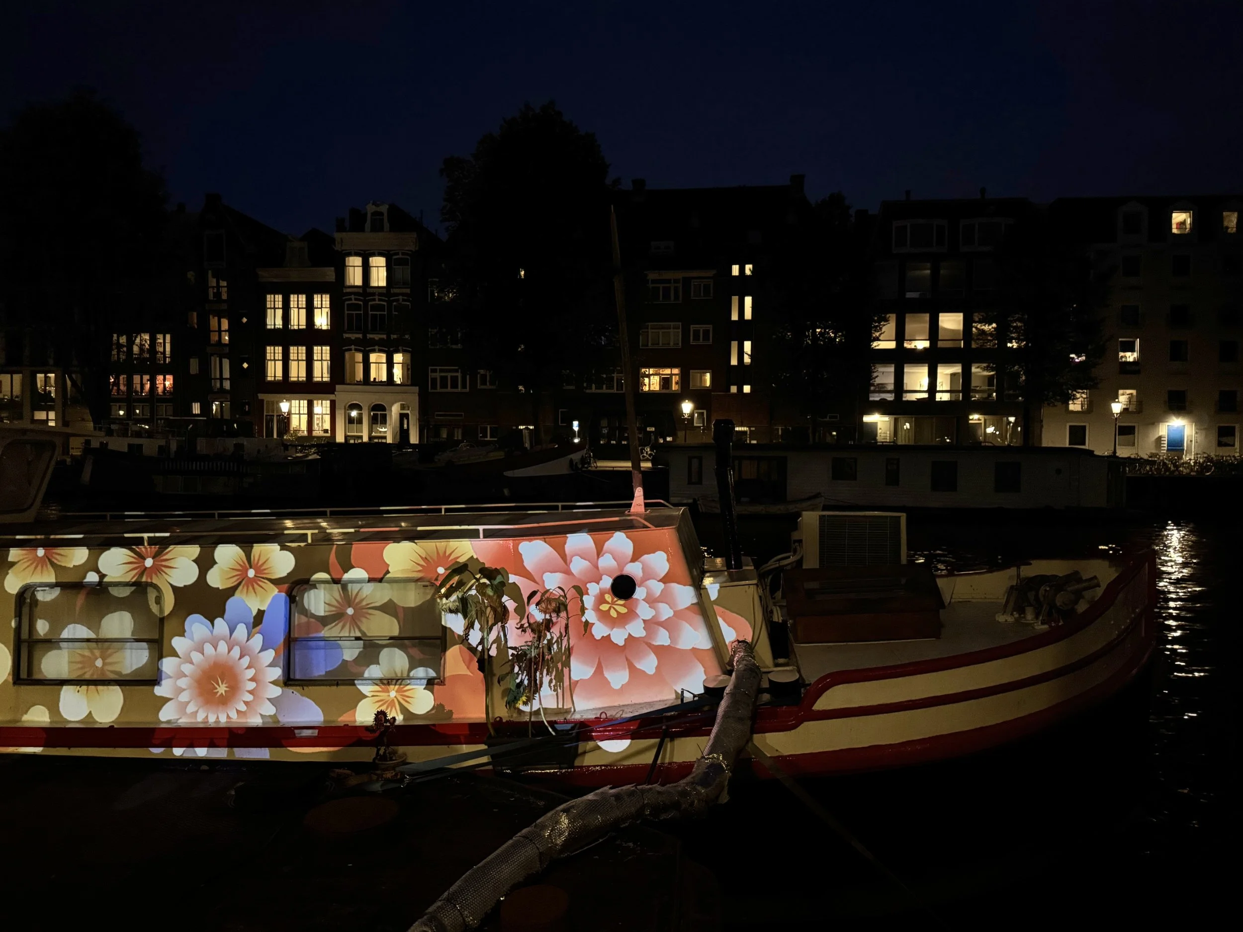 Barco Mapping Amsterdam.jpg