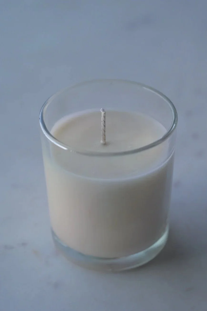 Handcrafted luxury fragrance candle by Ignis Knosis featuring clean design and premium wax for a refined sensory experience.