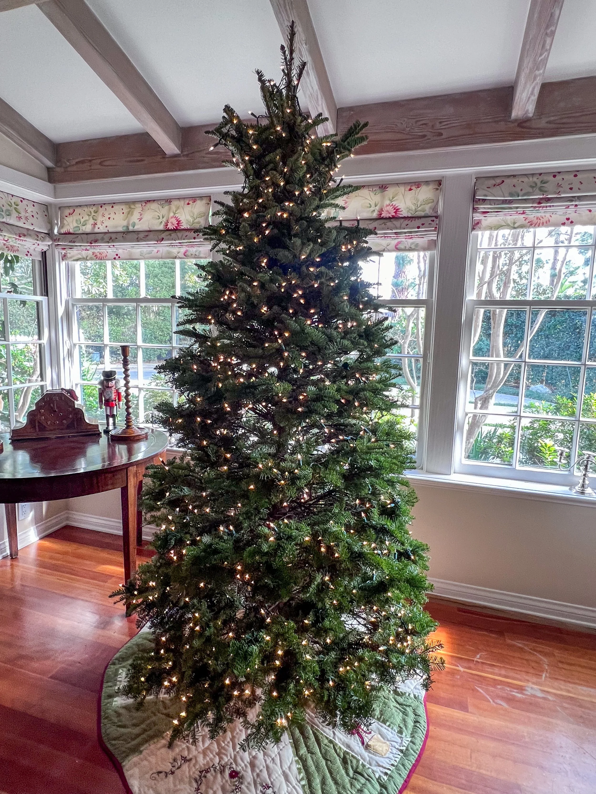 [xmas tree] 