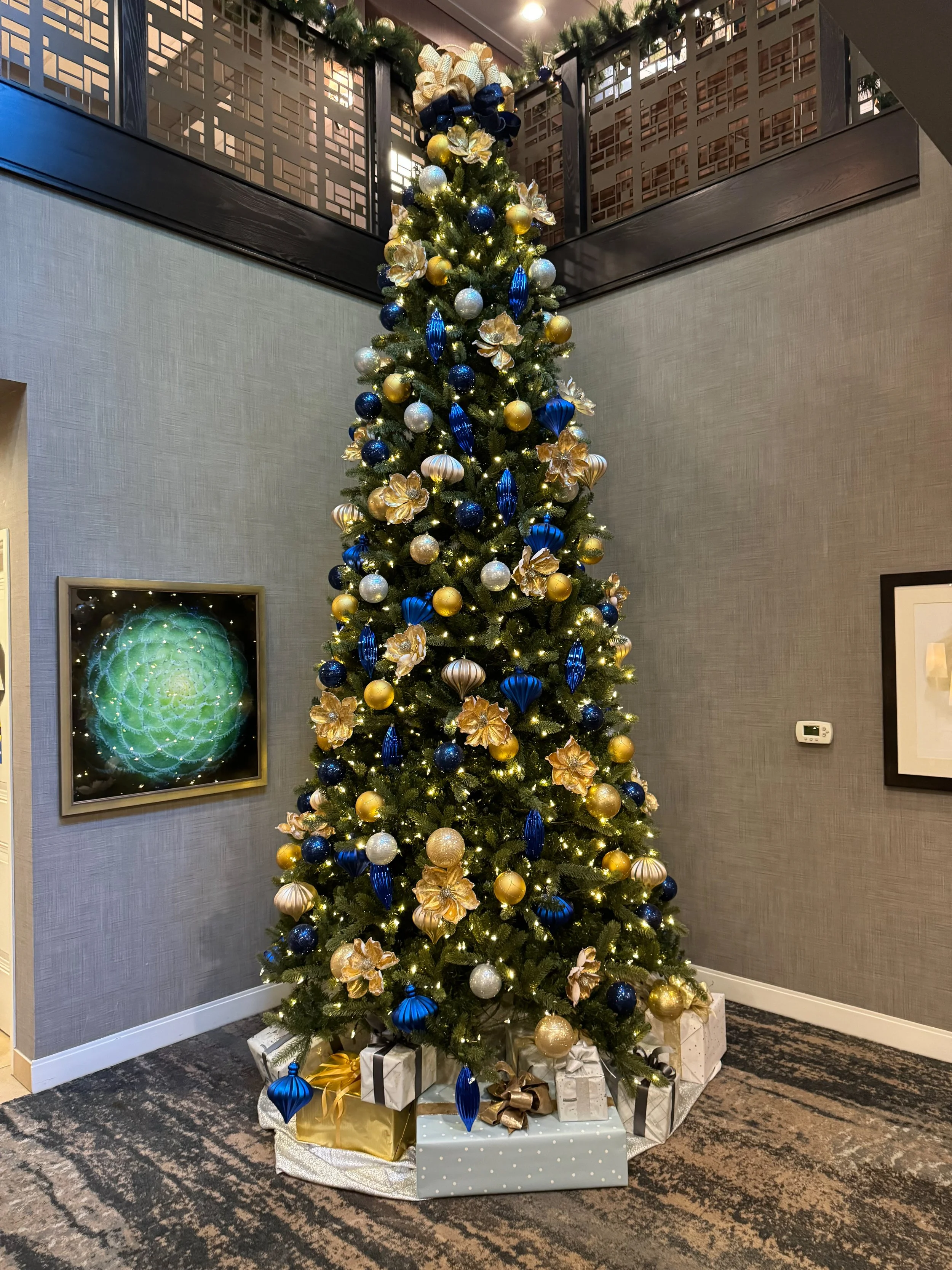  [xmas tree] 