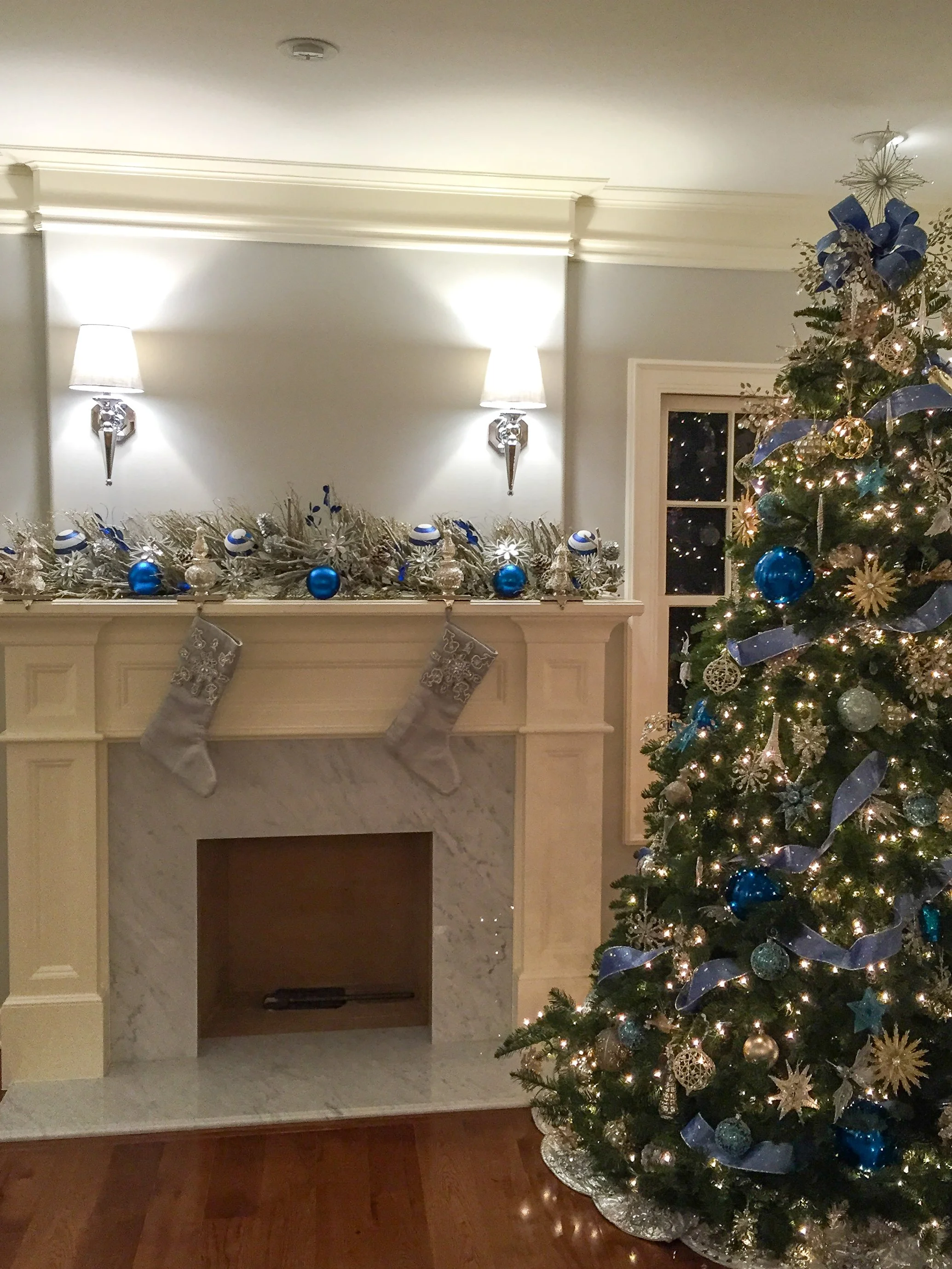  [xmas tree] 