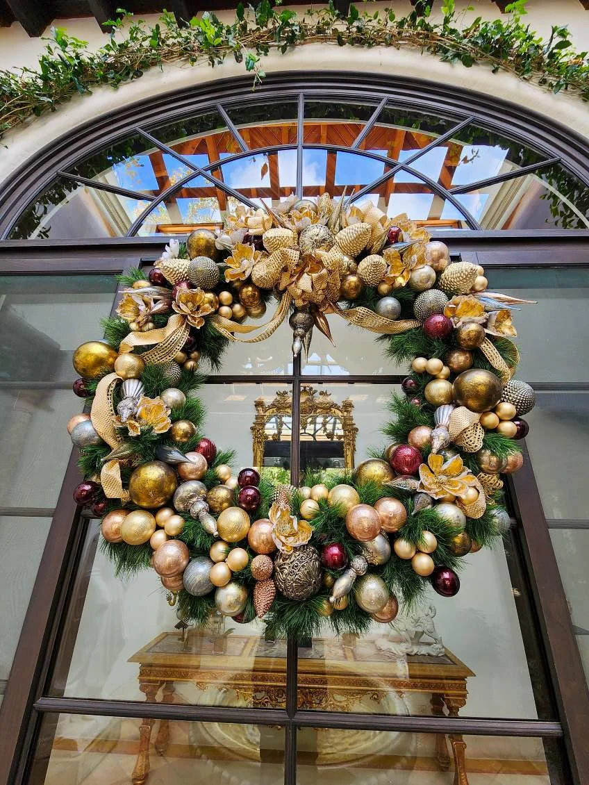  [wreath] 