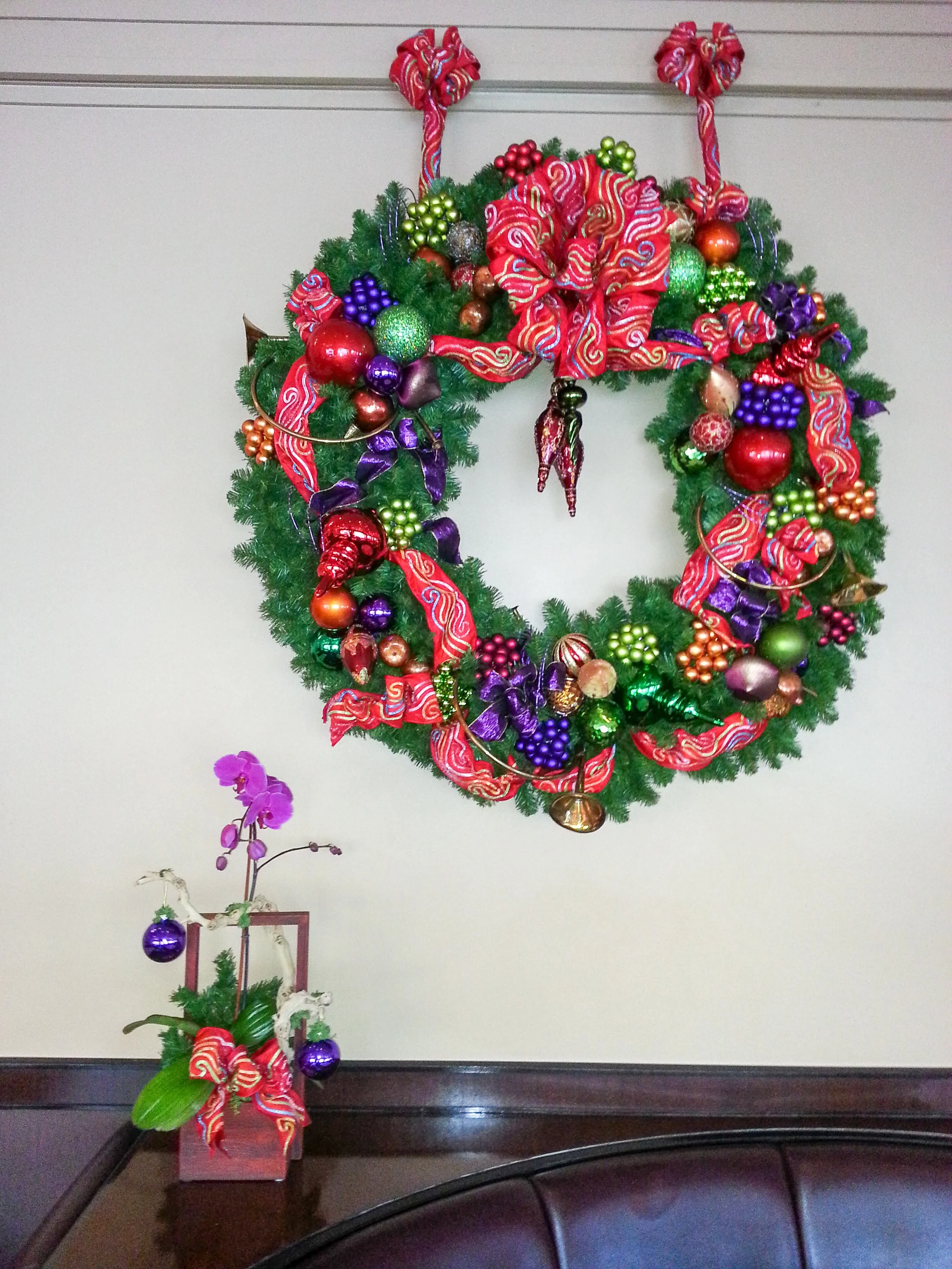  [wreath] 